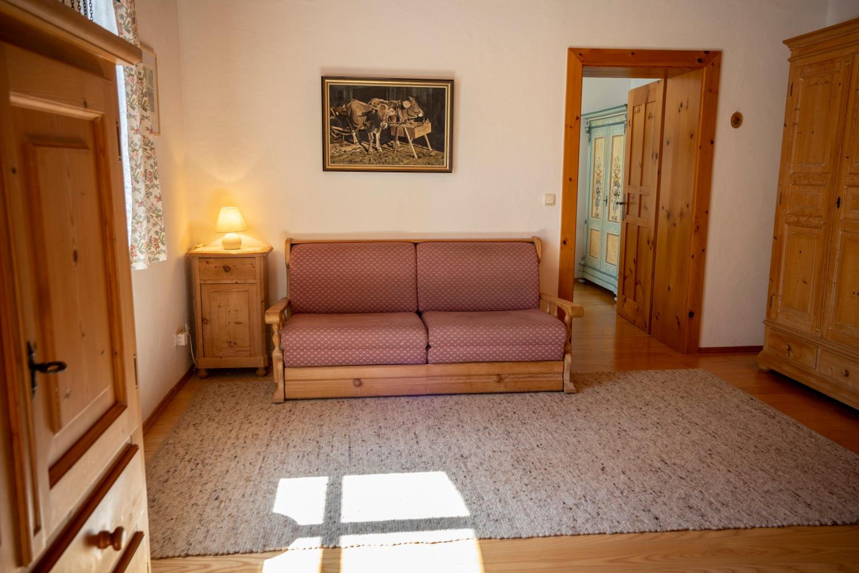 Landhauswohnung mit wildromantischem Garten