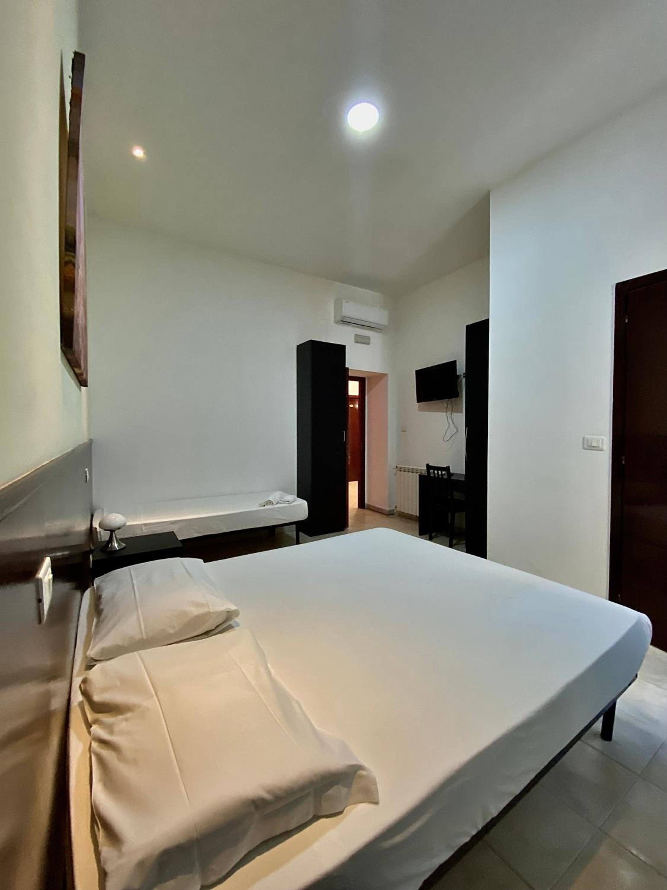 Rome Termini Rooms 4