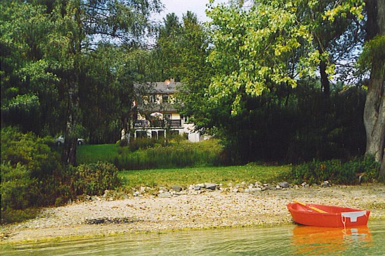 Haus am Ufer