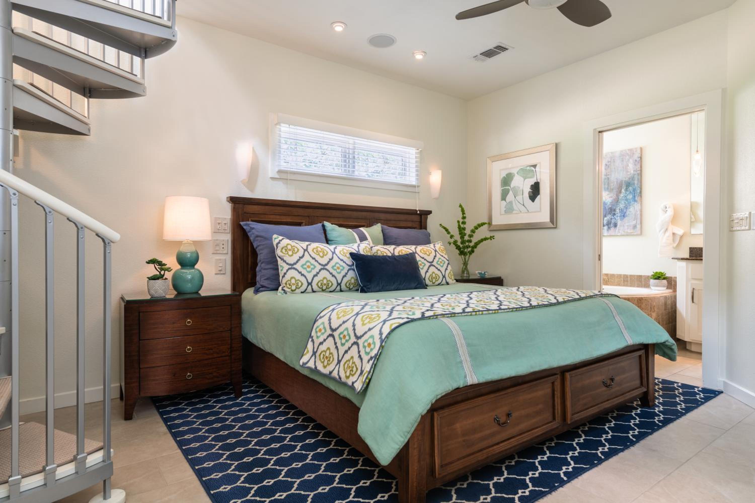 Inn on Lake Granbury a Boutique Hotel