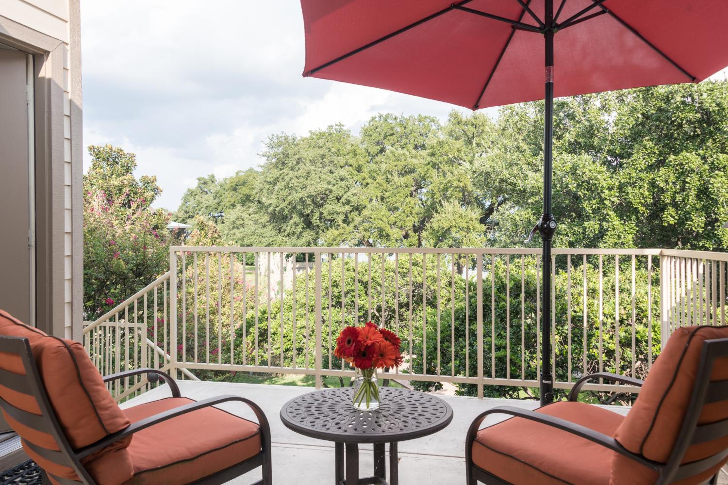 Inn on Lake Granbury a Boutique Hotel