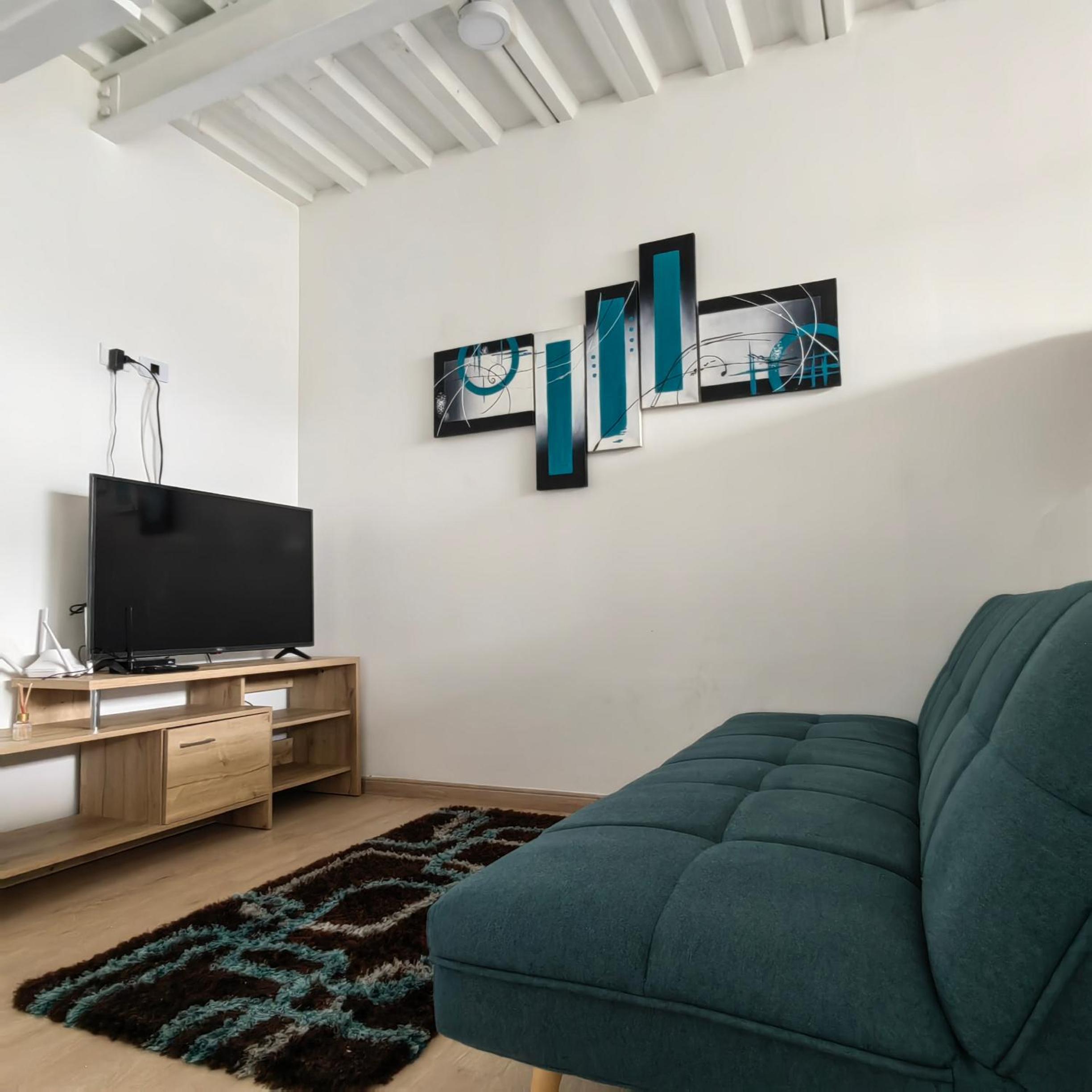 San Martin- Moderno y confortable apartaestudio sector rosales view 5
