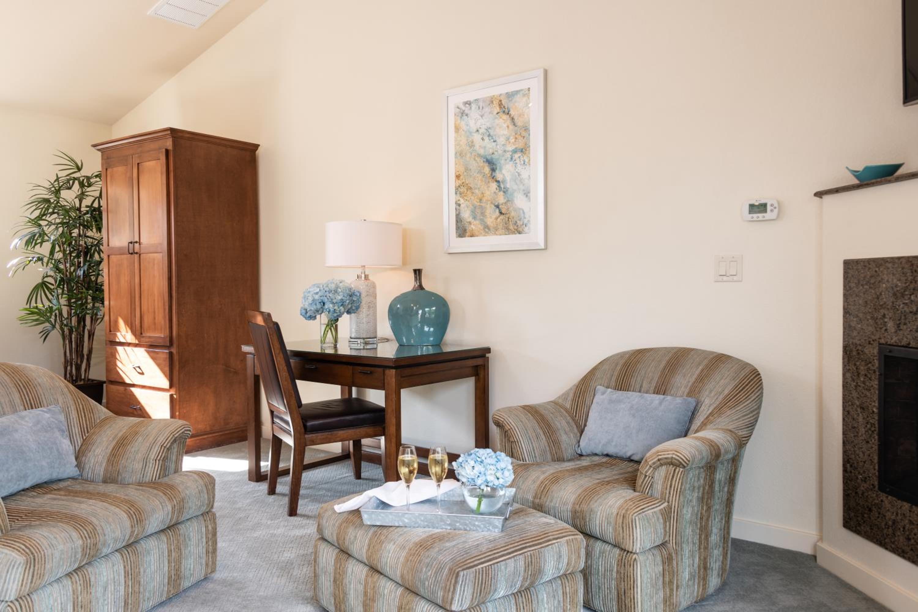 Inn on Lake Granbury a Boutique Hotel