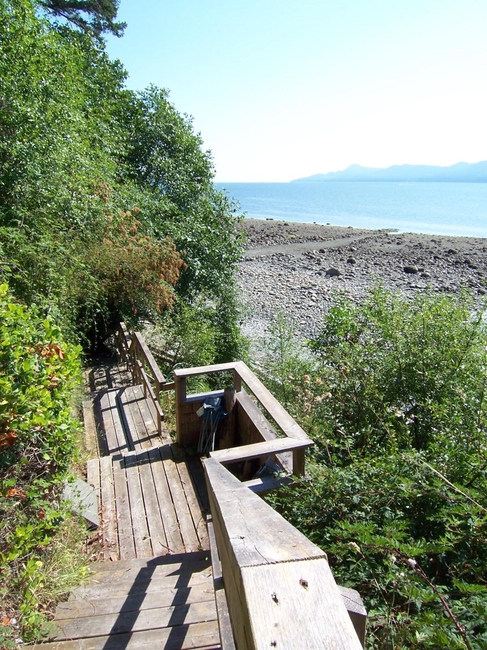 Malaspina Strait Cottage