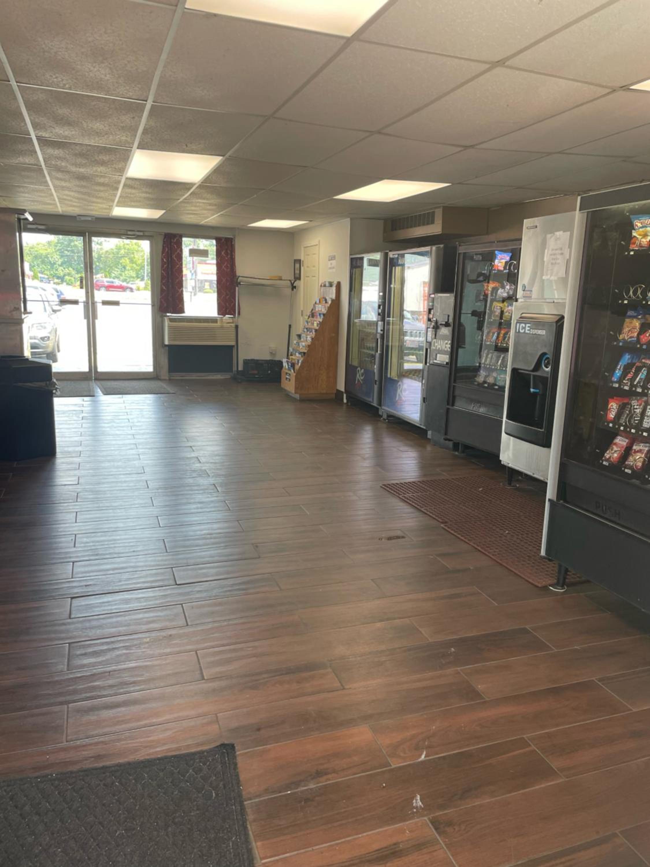 Budgetel Inn and Suites - Louisville