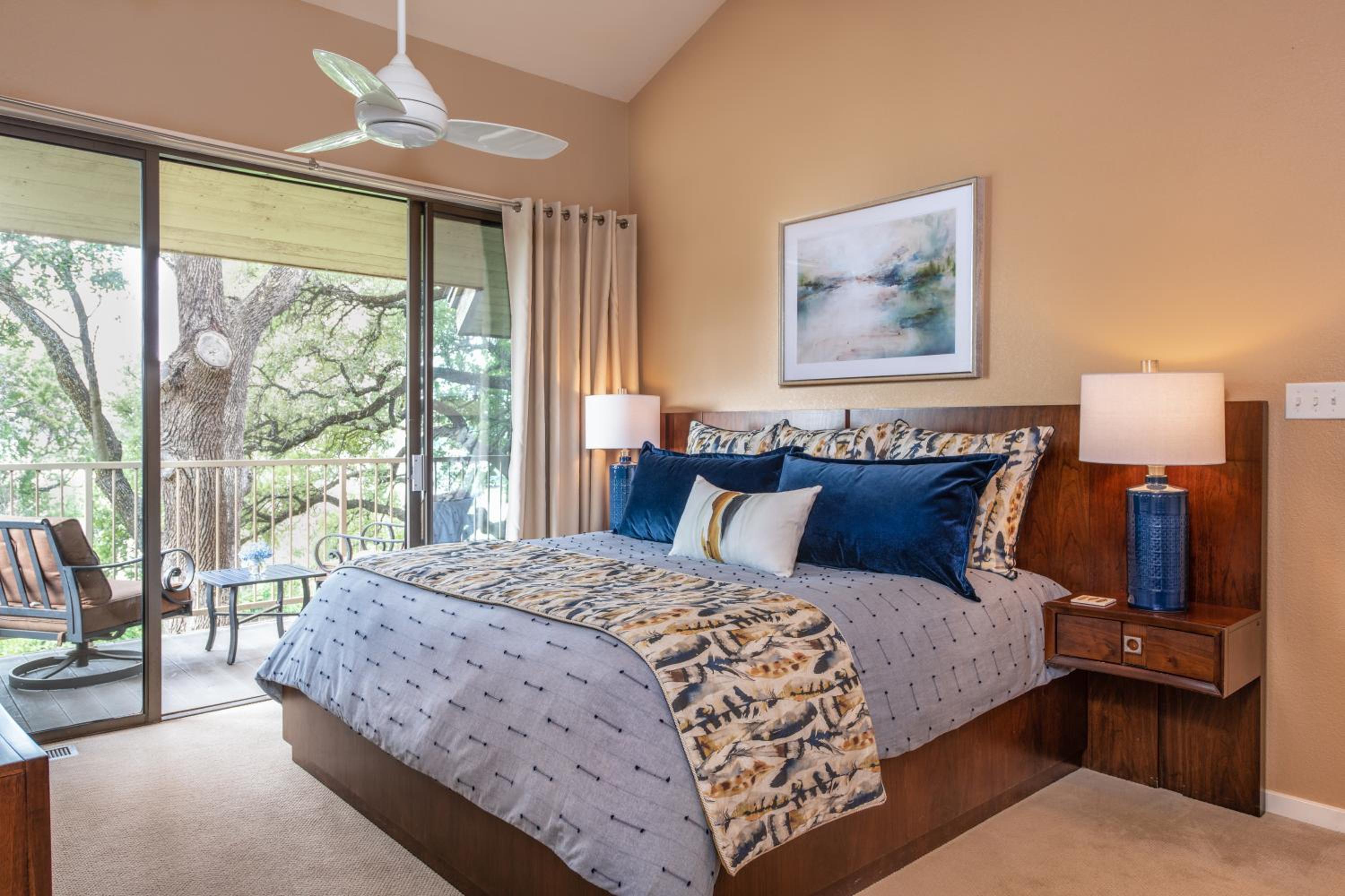 Inn on Lake Granbury a Boutique Hotel