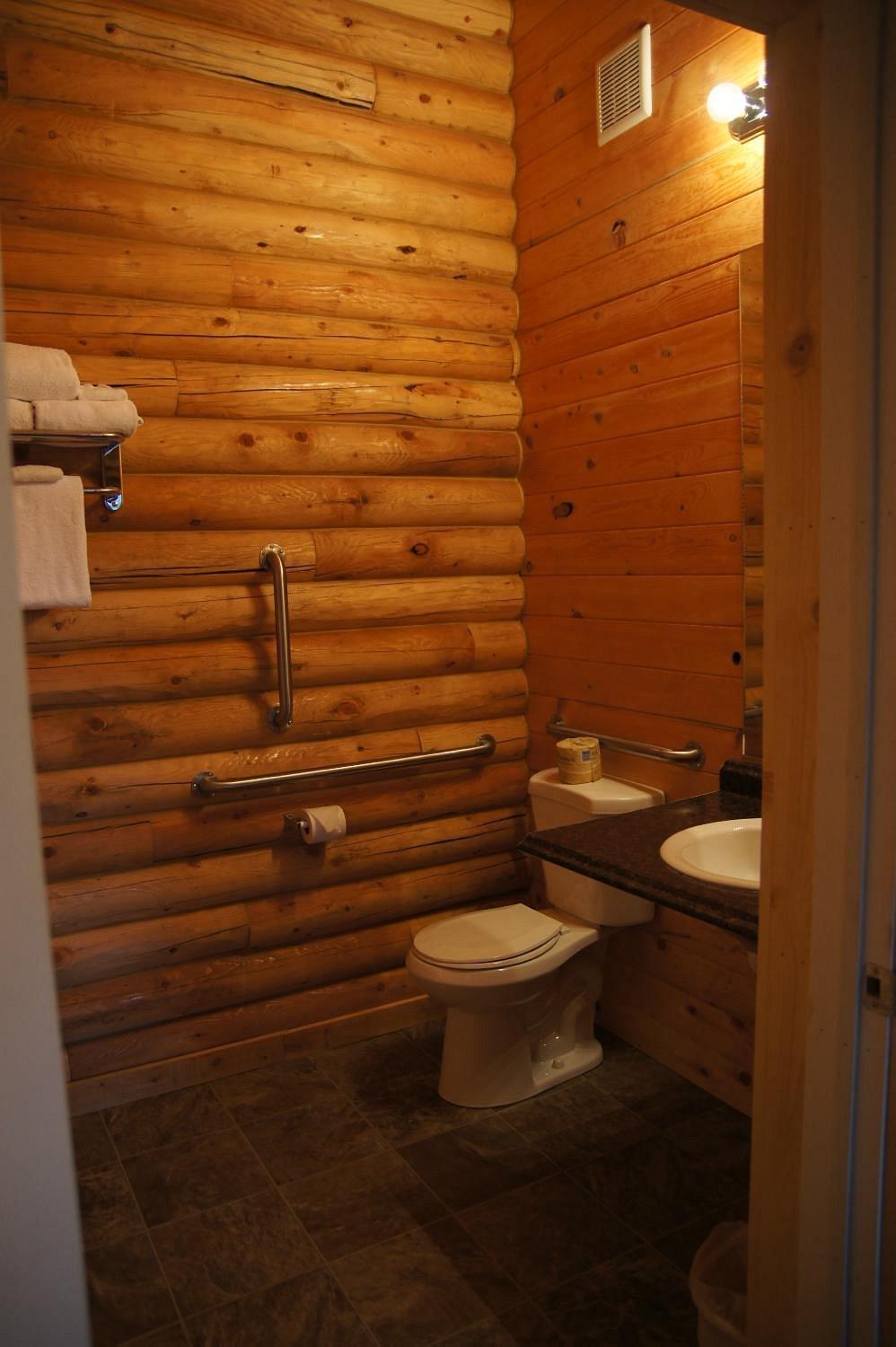 Bryce Canyon Log Cabins
