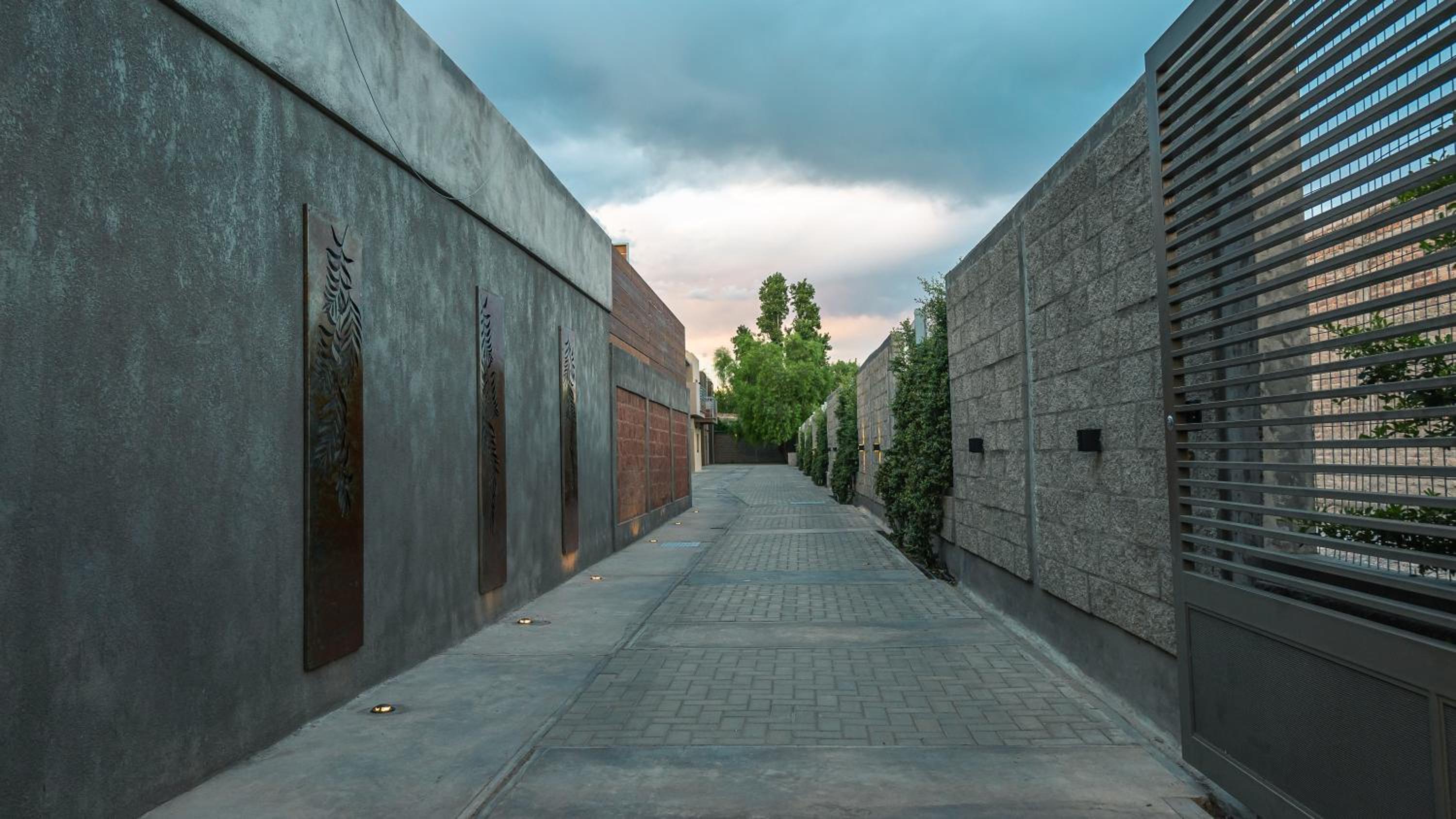 Portal del Aguaribay, Complejo Boutique