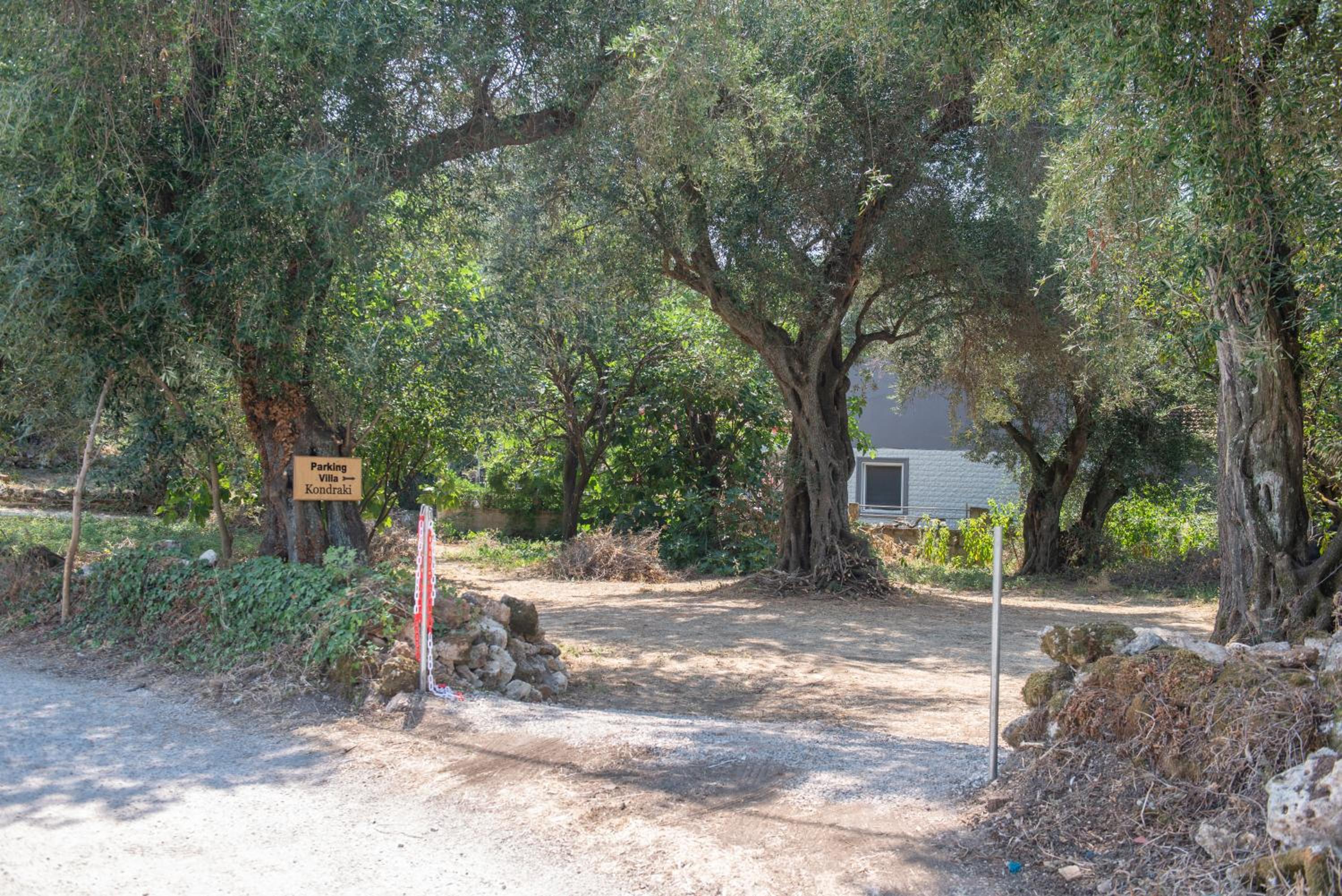 Villa Kondraki