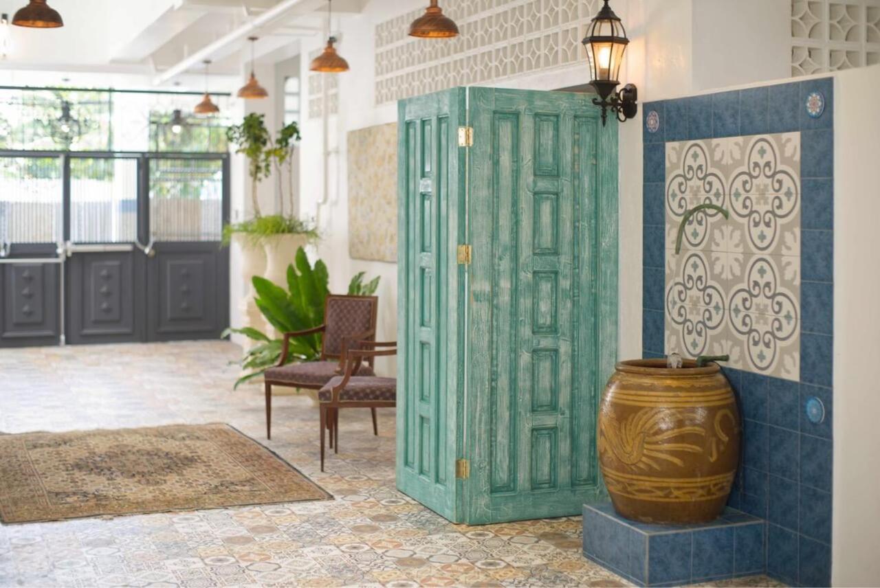 1001 Nights Boutique Inn