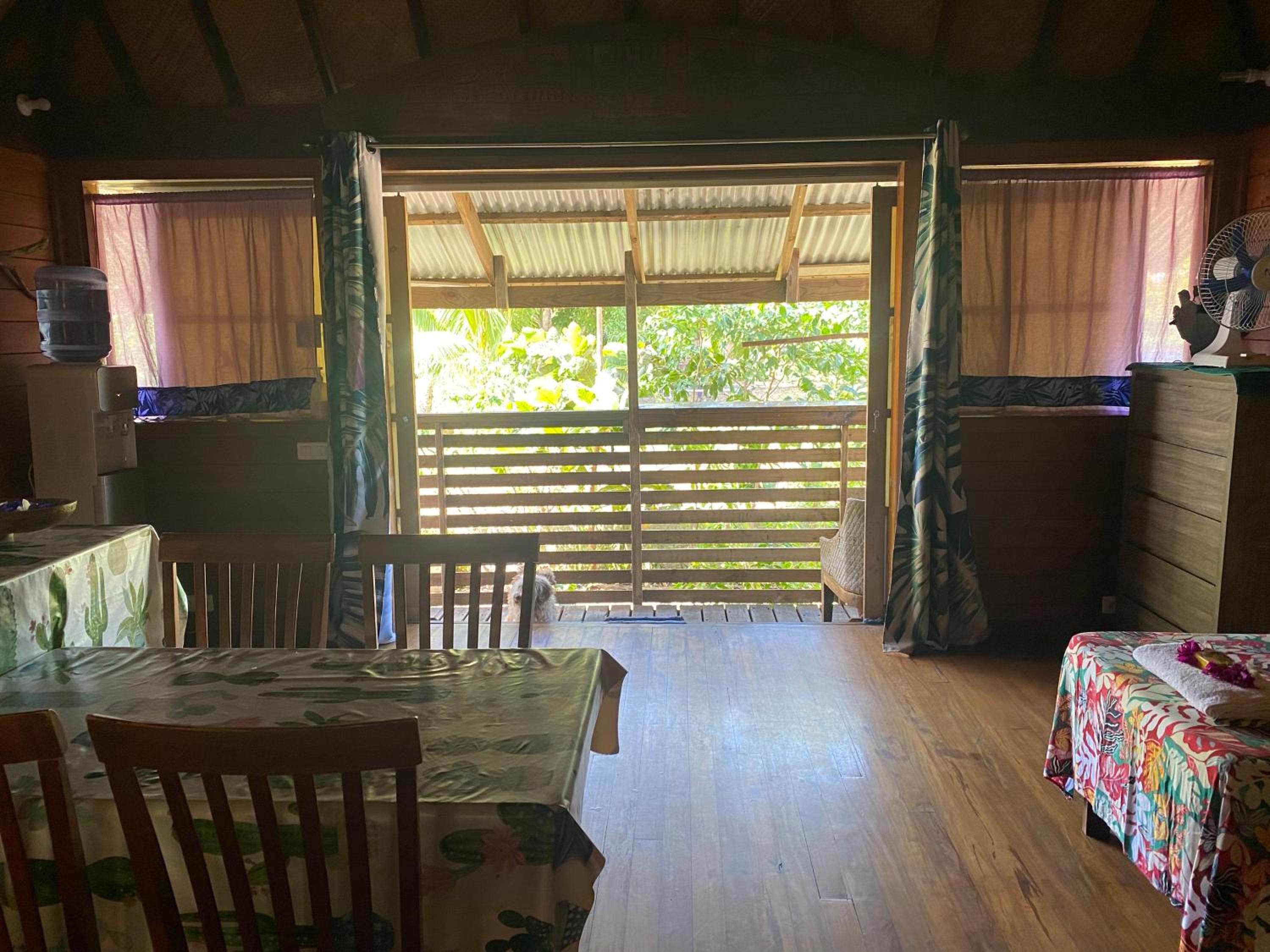Vaiotaha Lodge