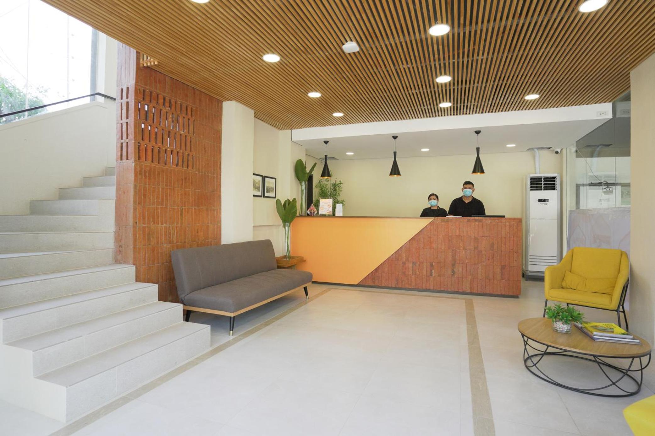 Travelbee Airport Inn