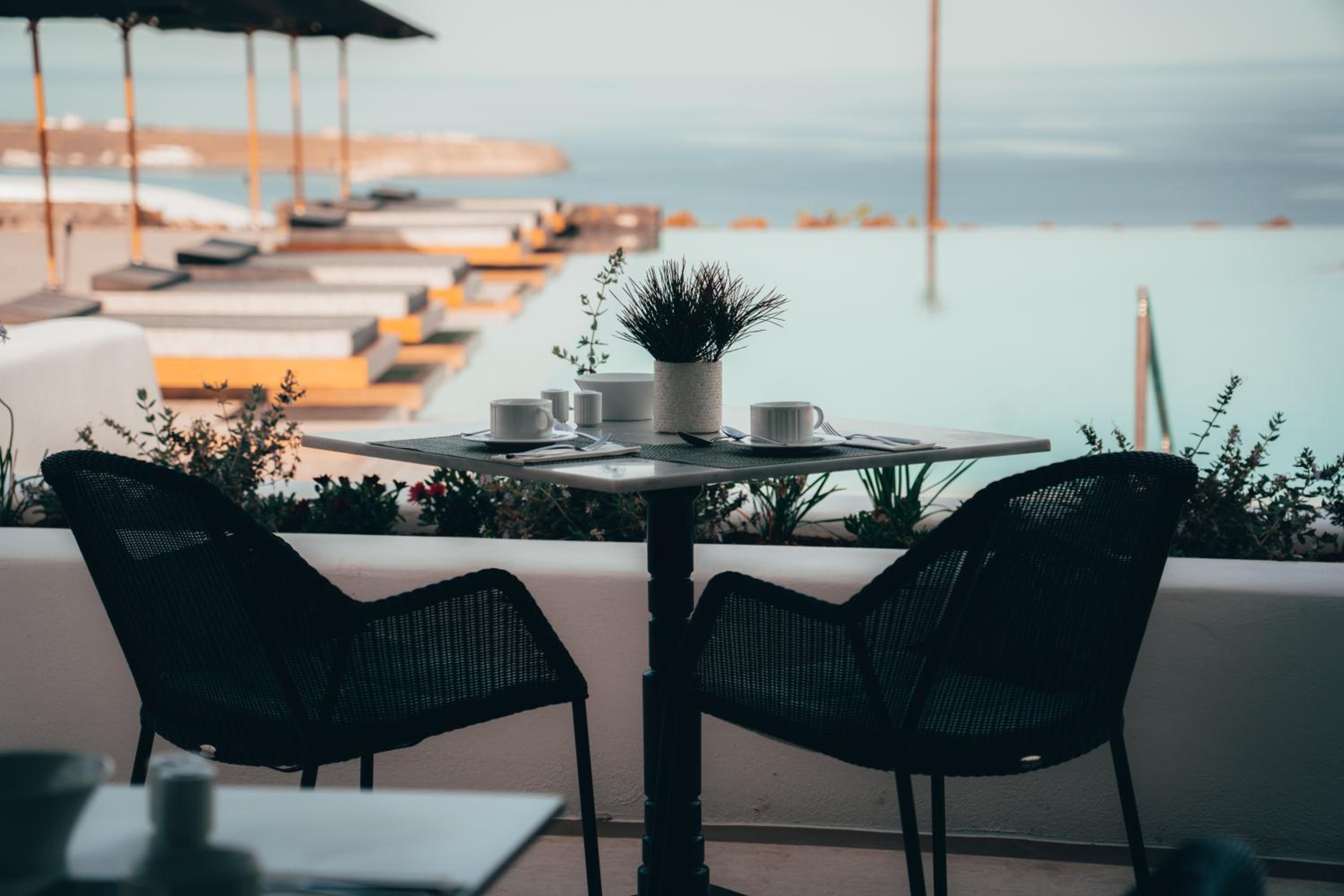Santo Pure Oia Suites & Villas 20