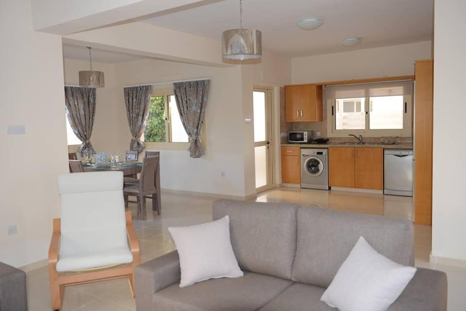 Anthorina Villa 20