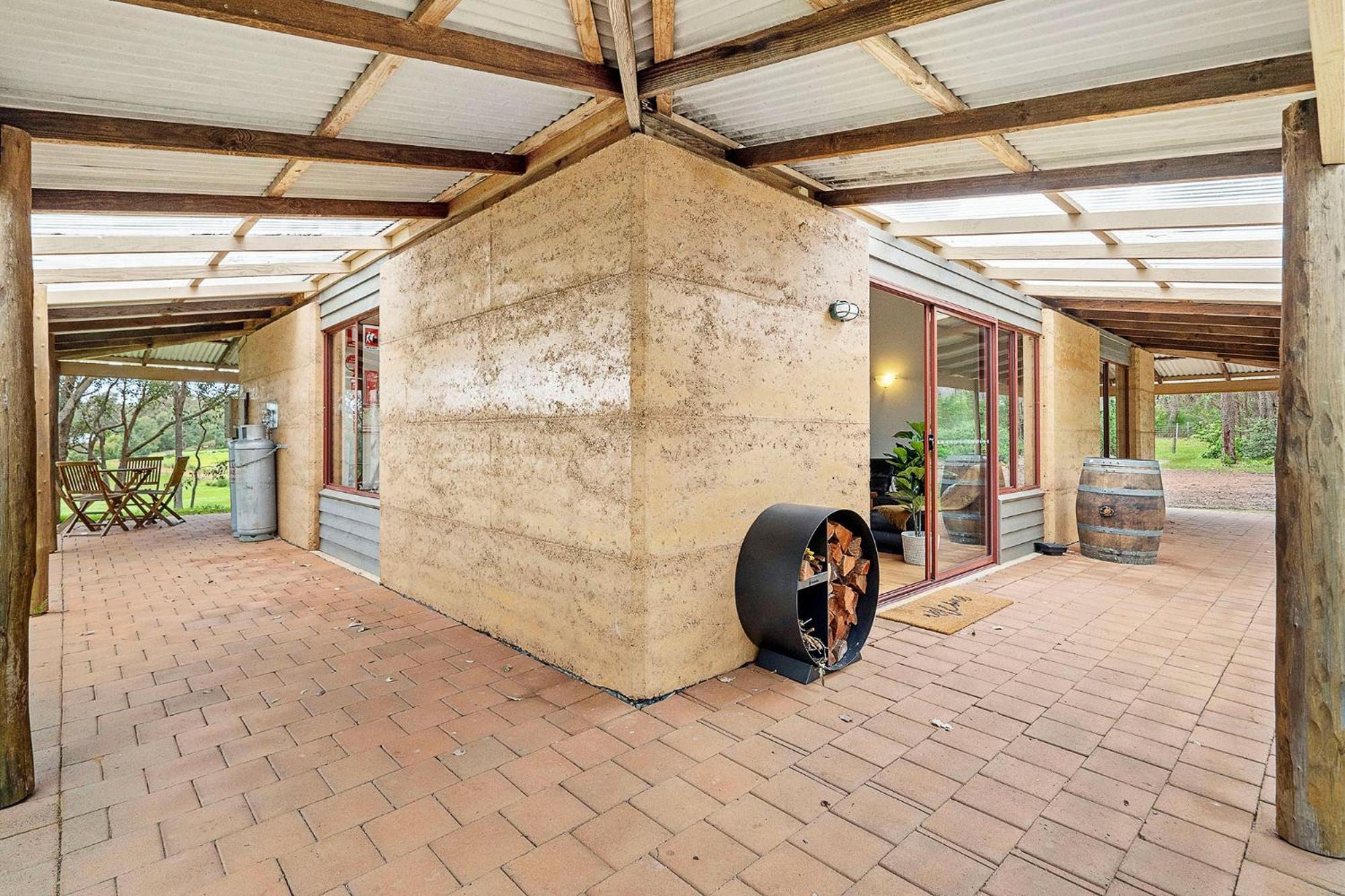 Grasstree Cottage - Woodstone Estate