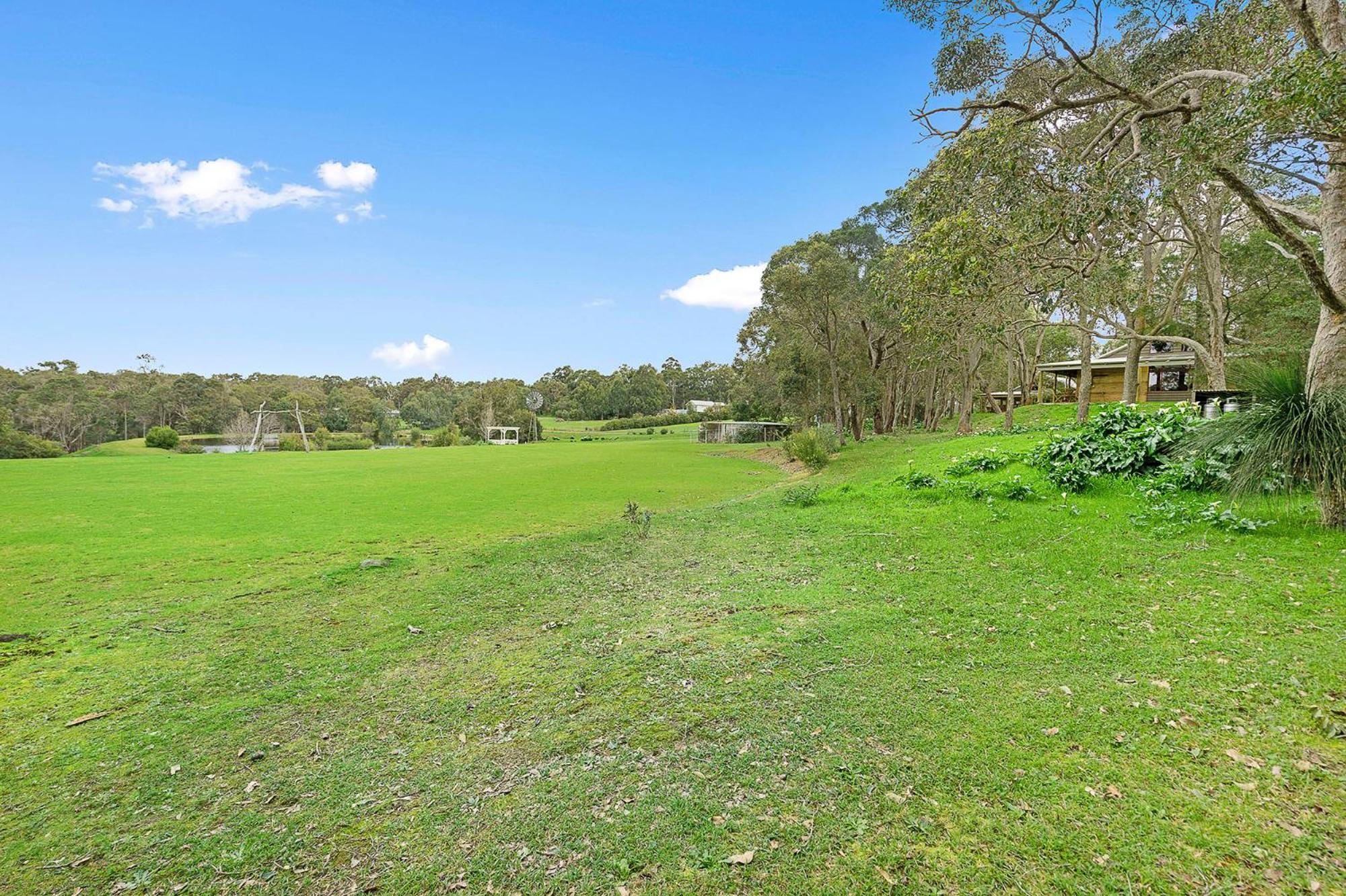 Grasstree Cottage - Woodstone Estate