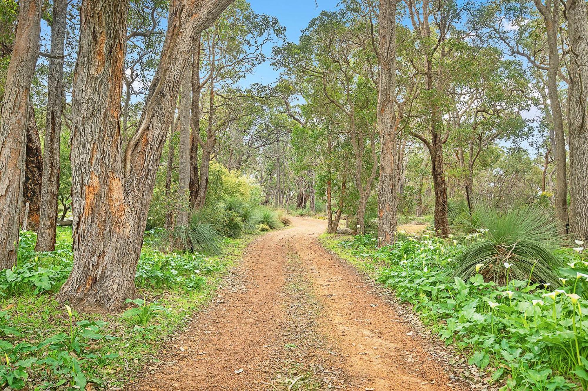 Grasstree Cottage - Woodstone Estate