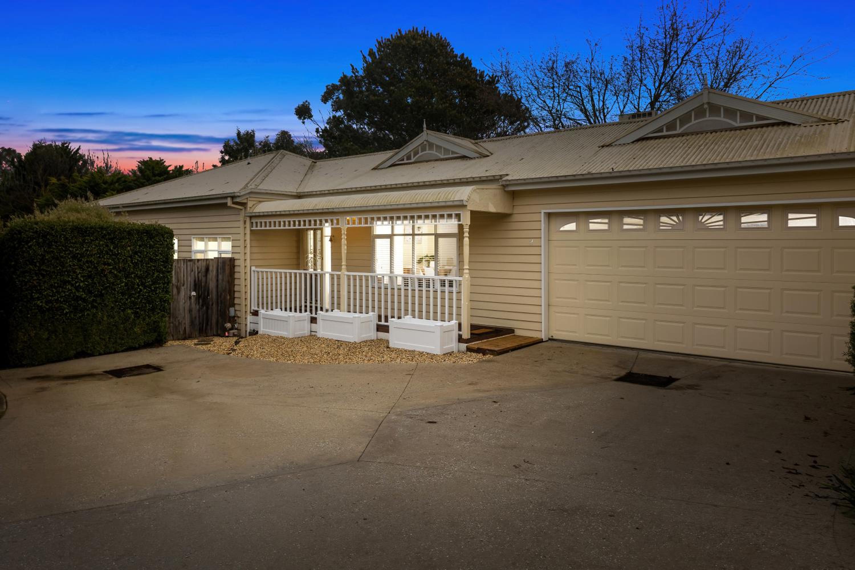 Yarra Gables