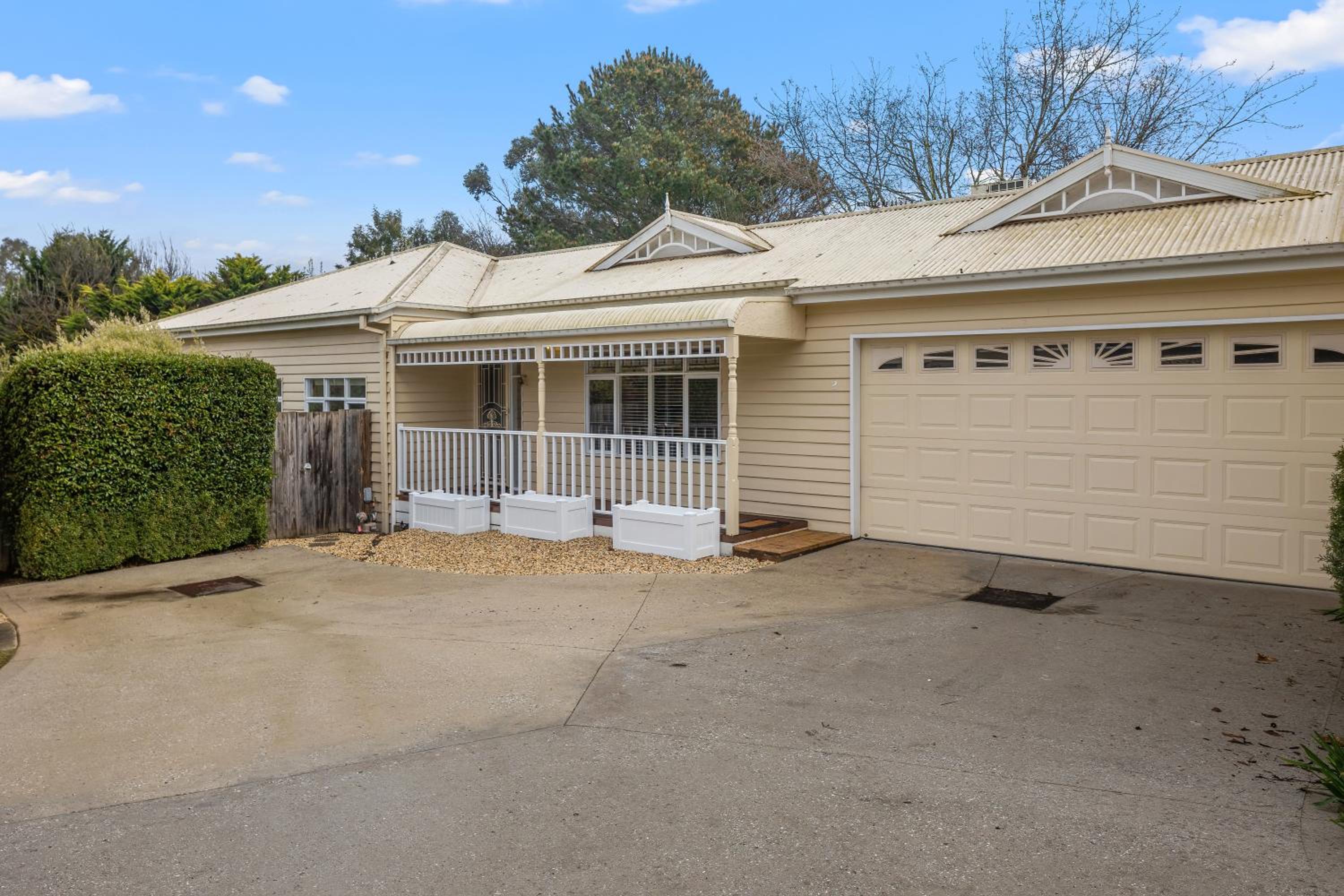 Yarra Gables
