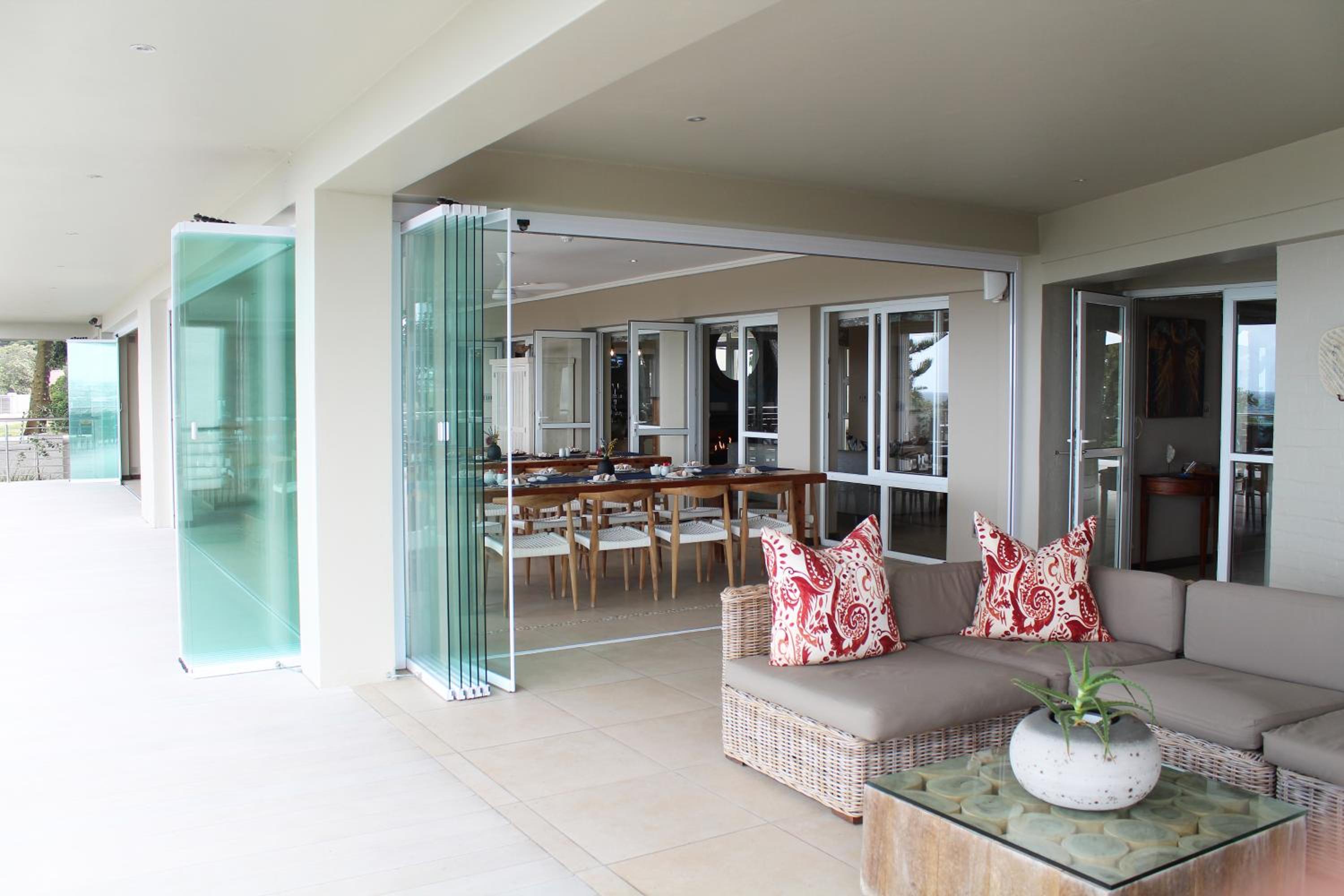 Abalone Guest Lodge