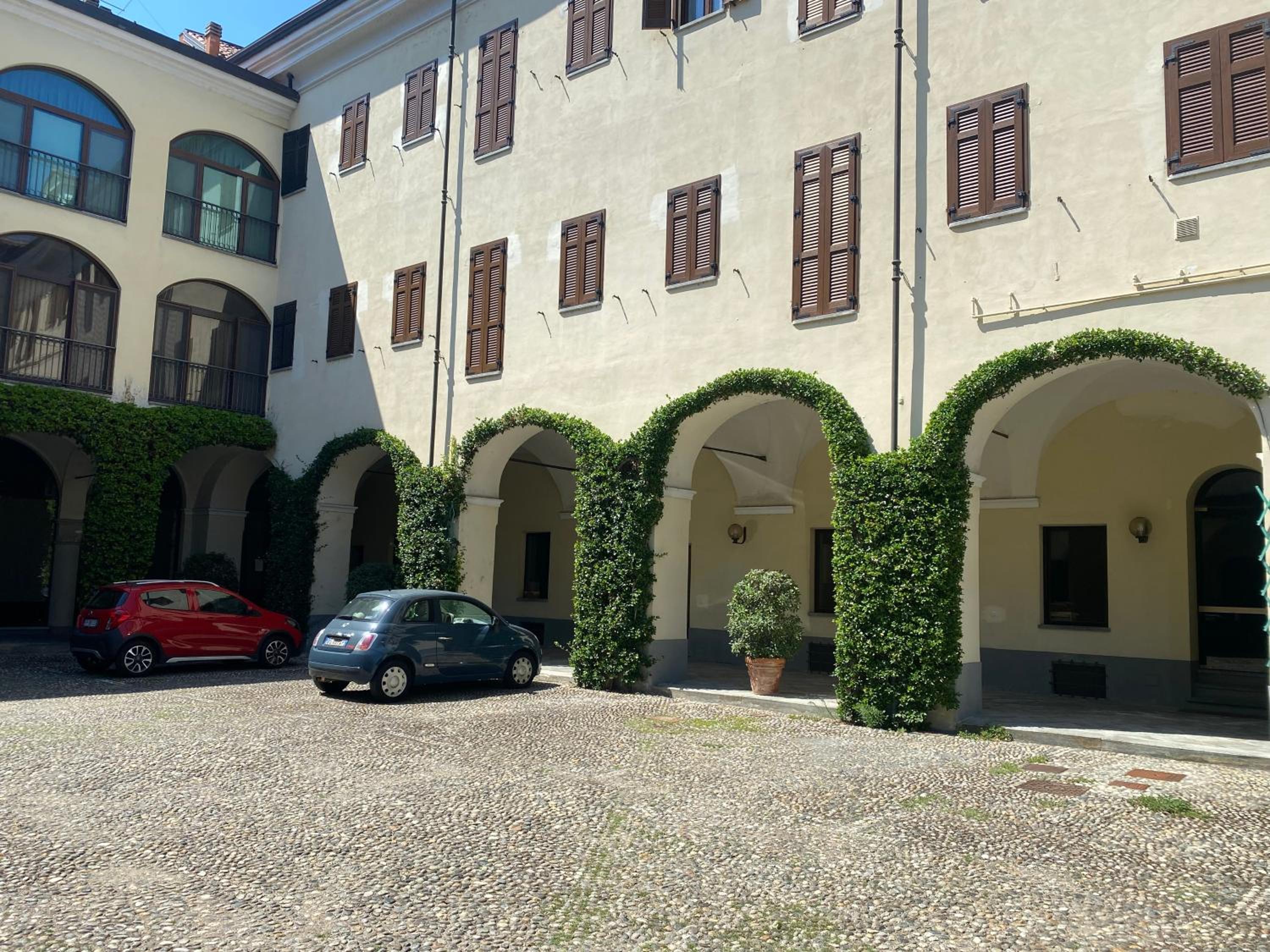 Center Two - Loft rifugio d'amore in centro storico di Vercelli - Cinelli Apartment