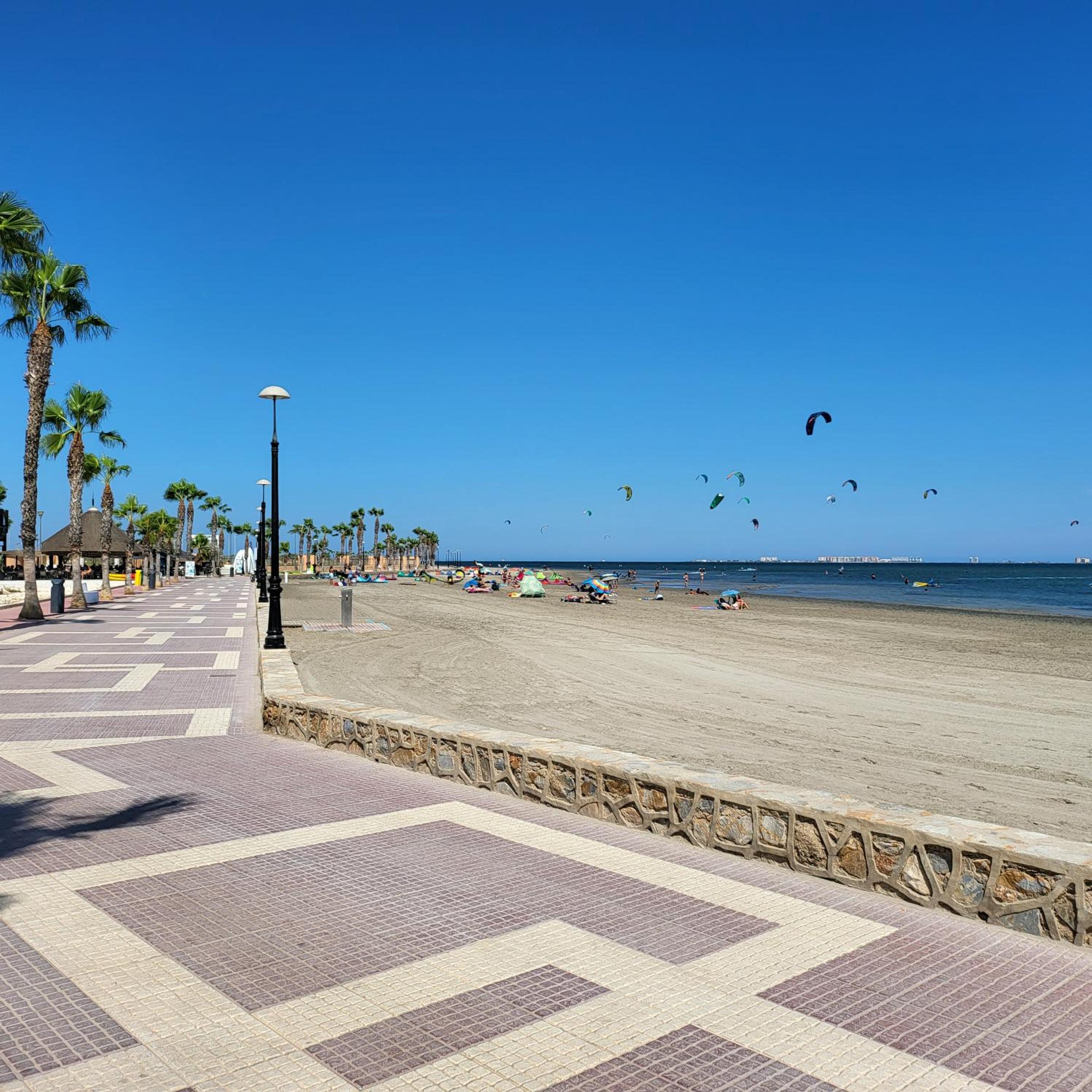 Geweldig Appartement in Los Alcázares direct aan de Boulevard