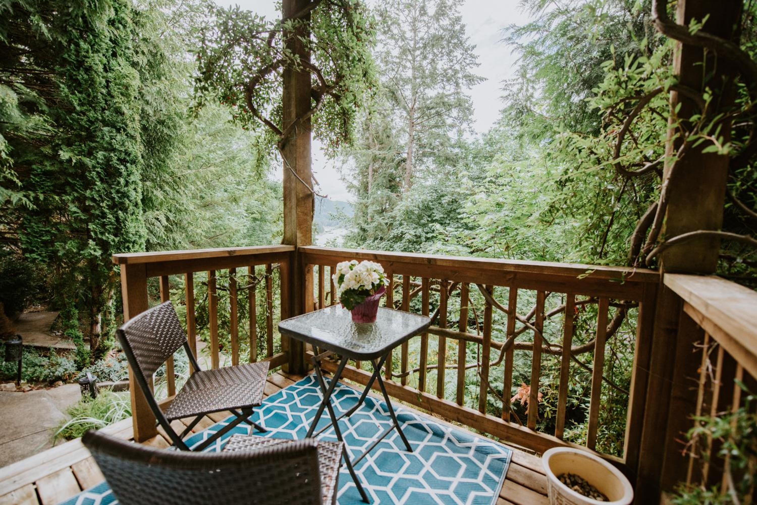 Serene, Tranquil, Oasis with stunning ocean views of Pender Harbour