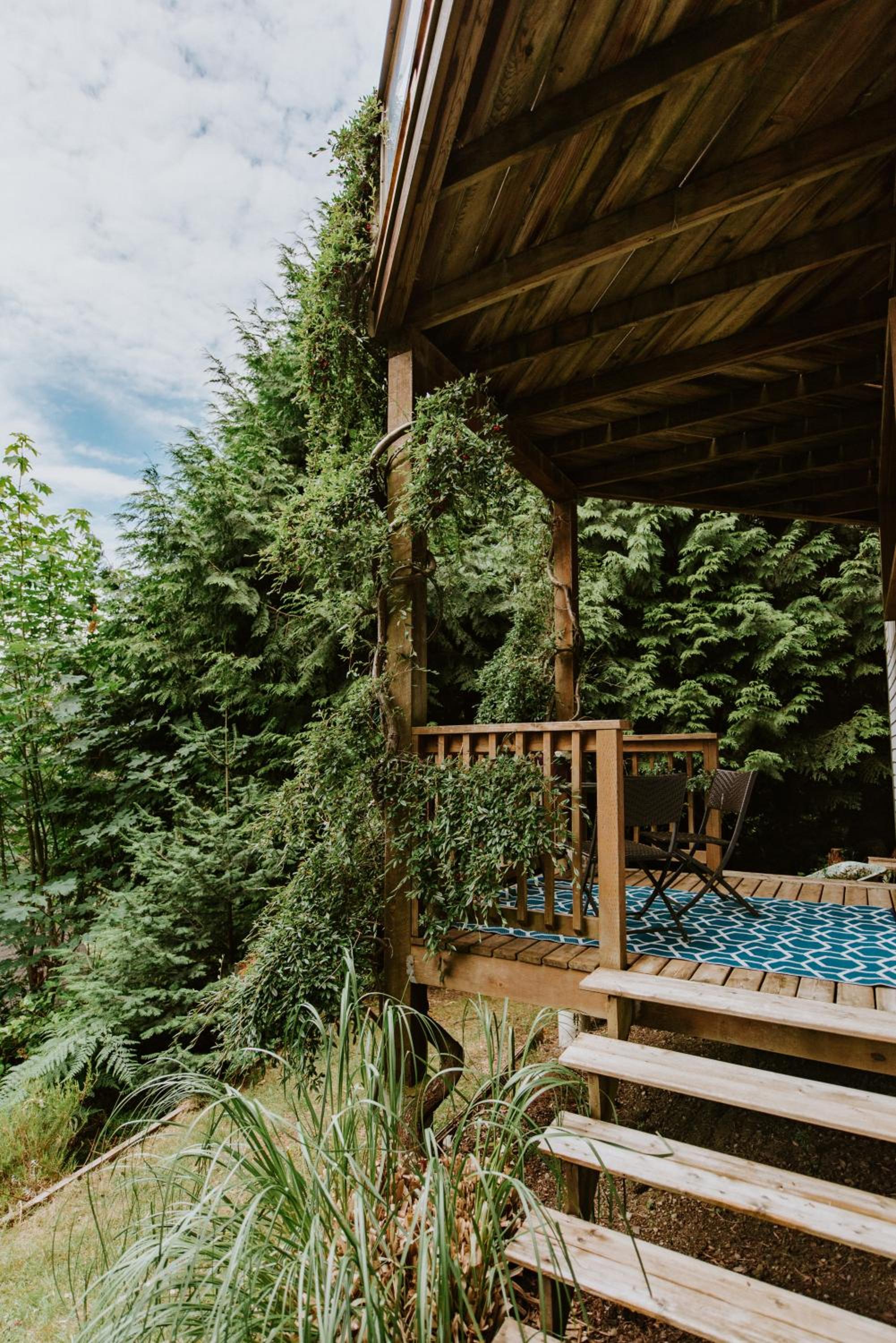Serene, Tranquil, Oasis with stunning ocean views of Pender Harbour