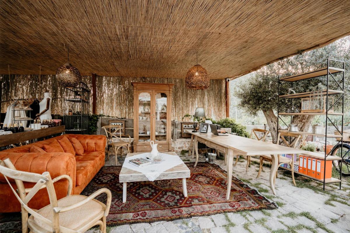 outdoor BBQ area