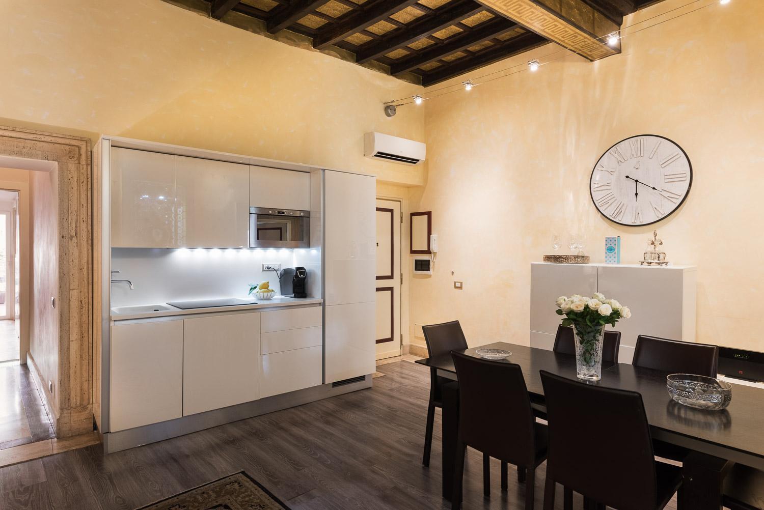 NSM 71VIADELCORSO Luxury Home