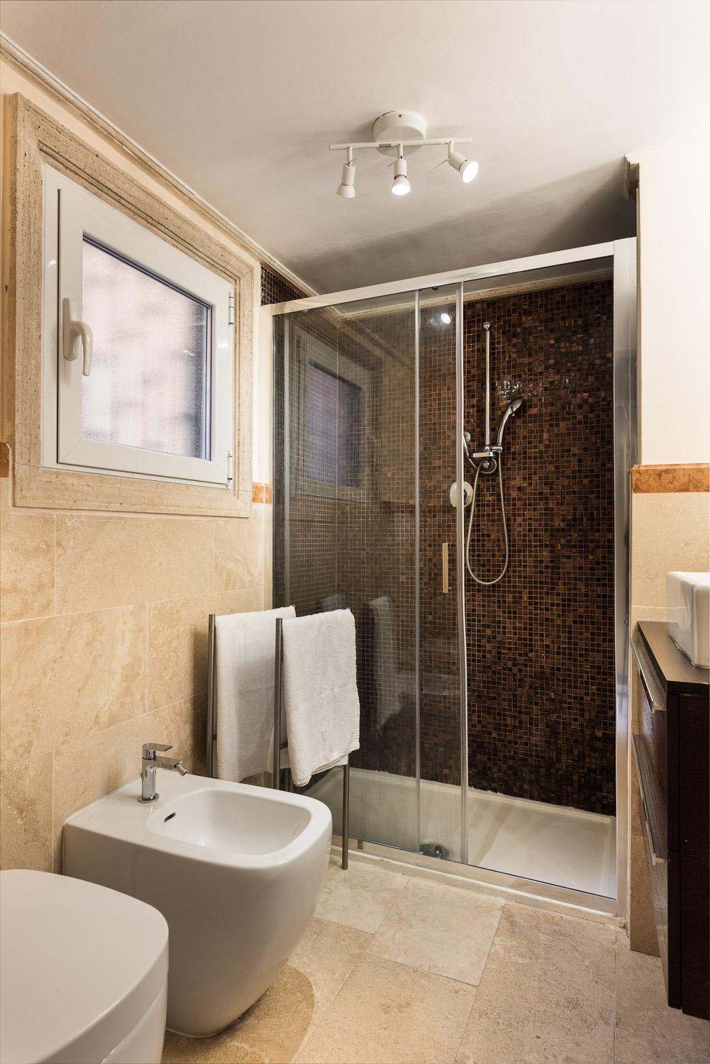 NSM 71VIADELCORSO Luxury Home