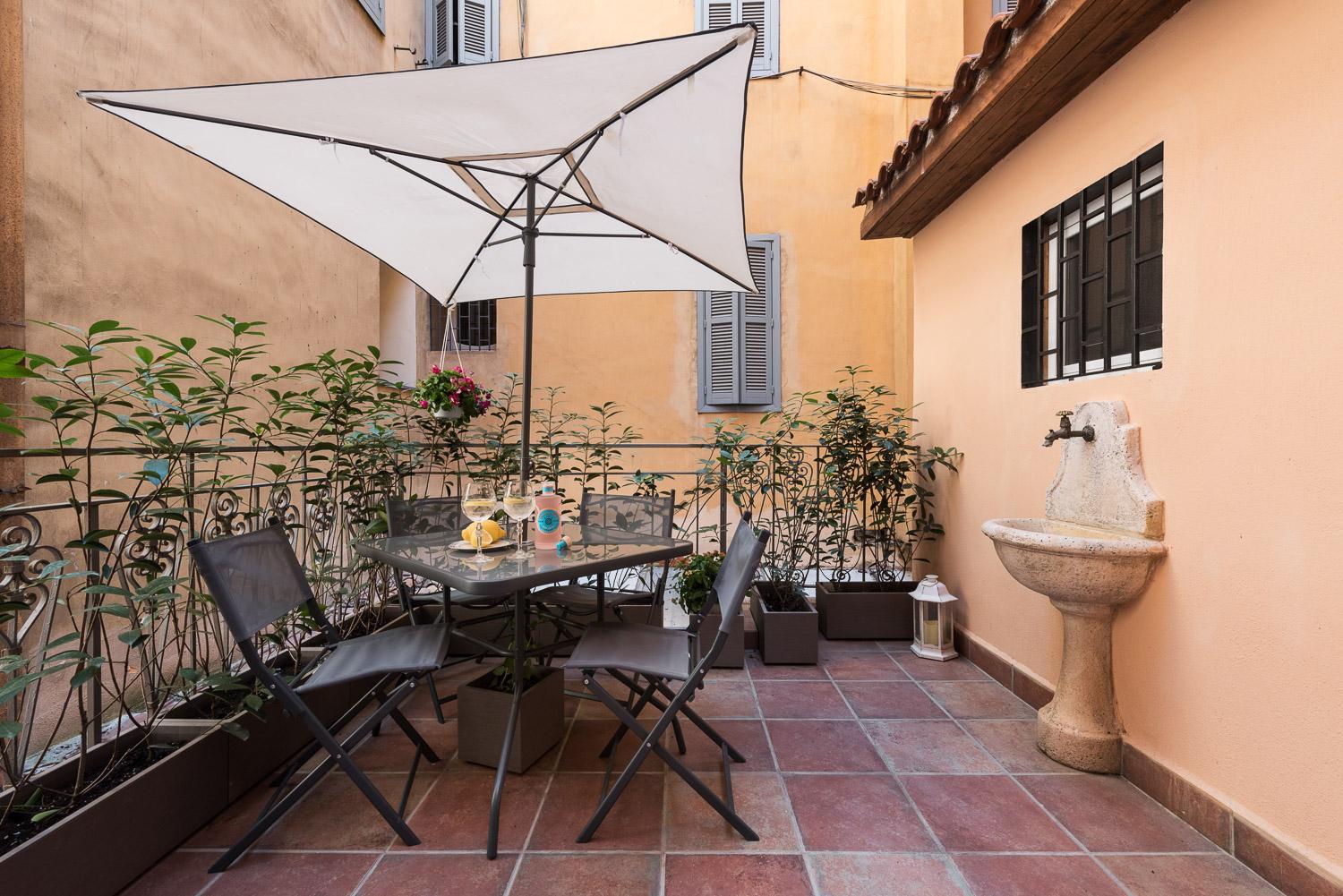 NSM 71VIADELCORSO Luxury Home