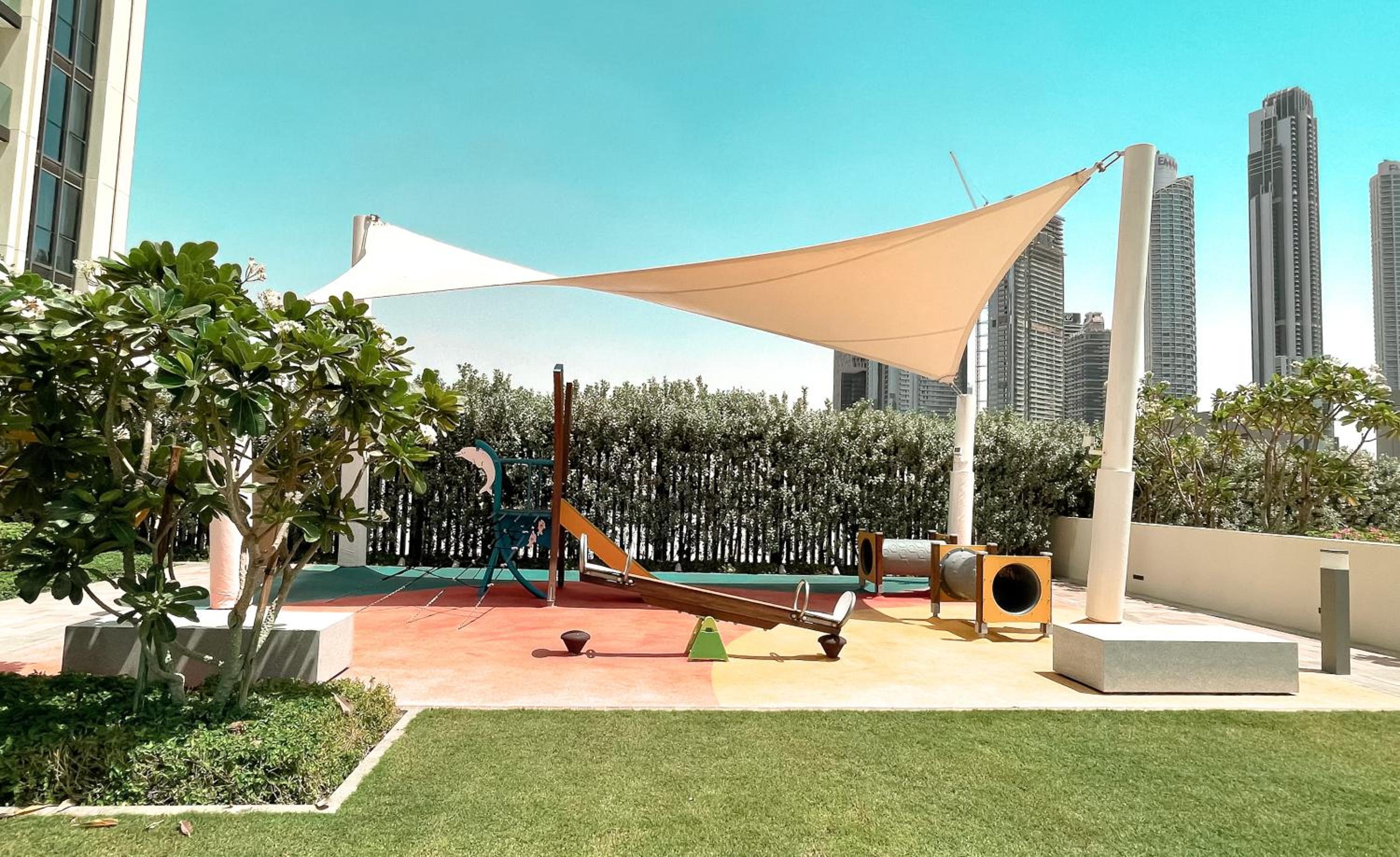 Elite Royal Apartment - Panoramic Full Burj Khalifa, Fountain & Skyline View - ACed direct connection to Dubai Mall - Governor