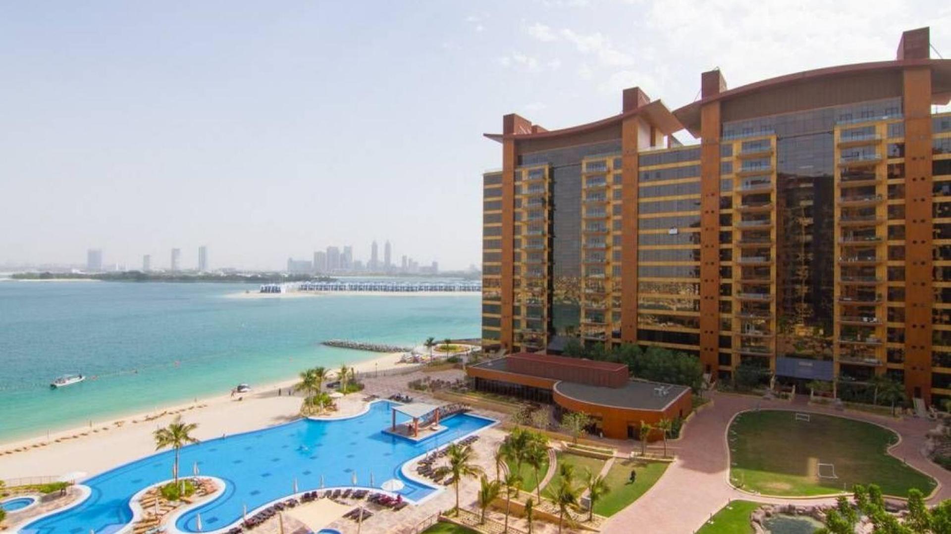 Palm Jumeirah 1BR luxurious & gorgeous view