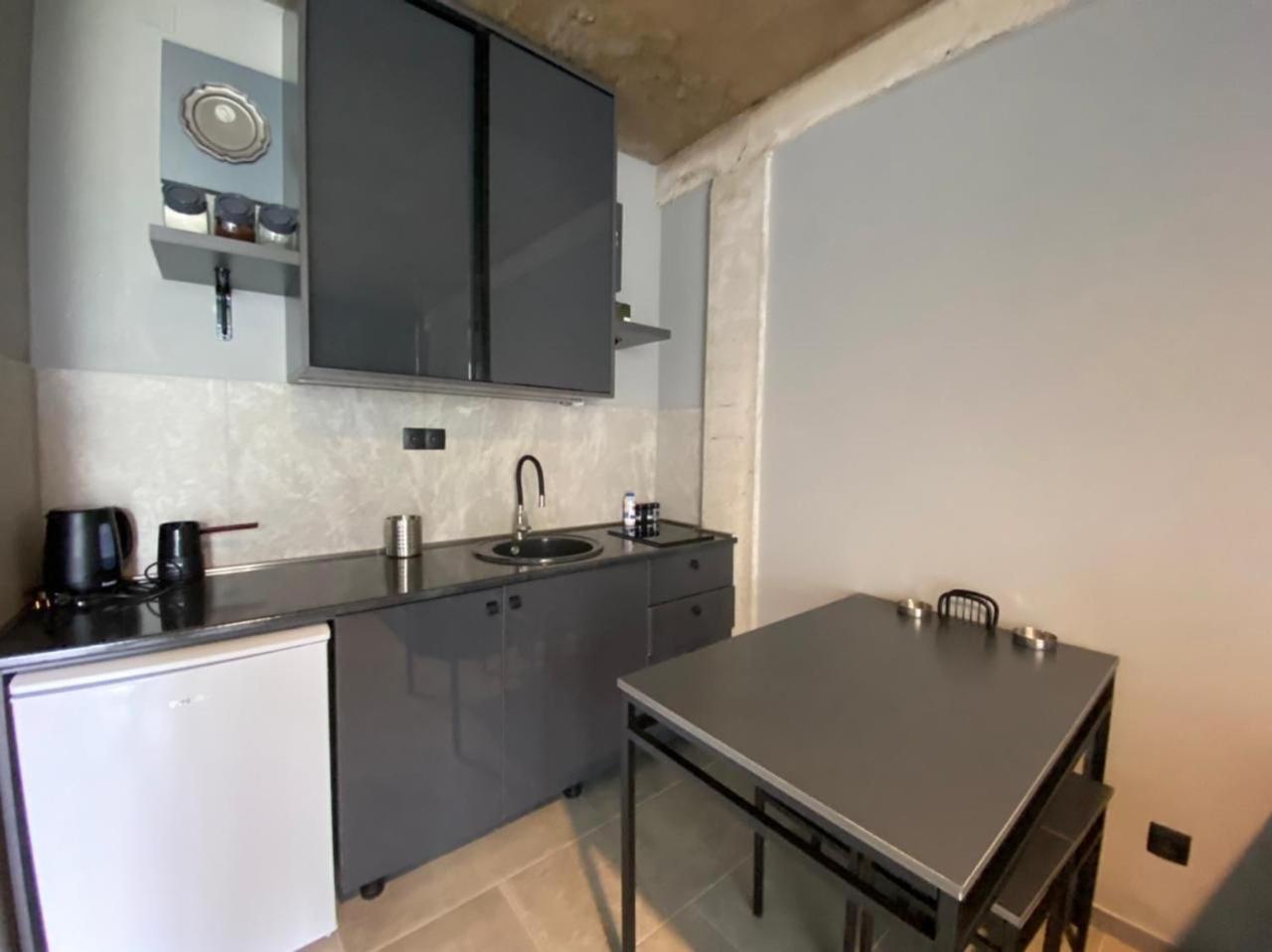 Villetta Di Mare and Sea front apartment check both