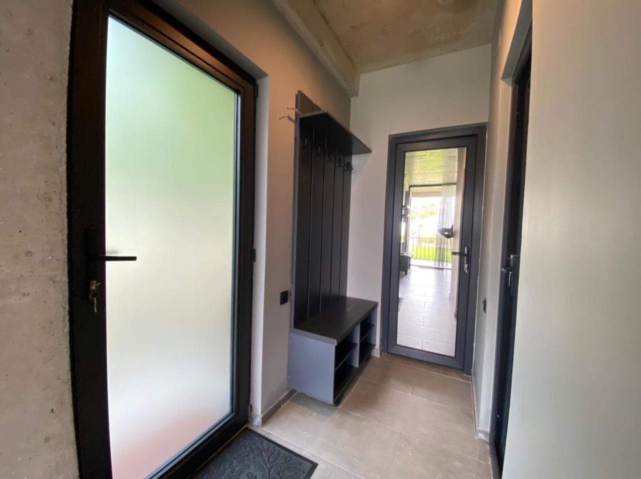 Villetta Di Mare and Sea front apartment check both