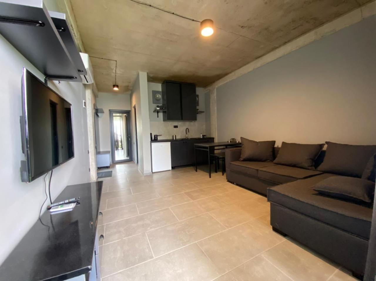 Villetta Di Mare and Sea front apartment check both