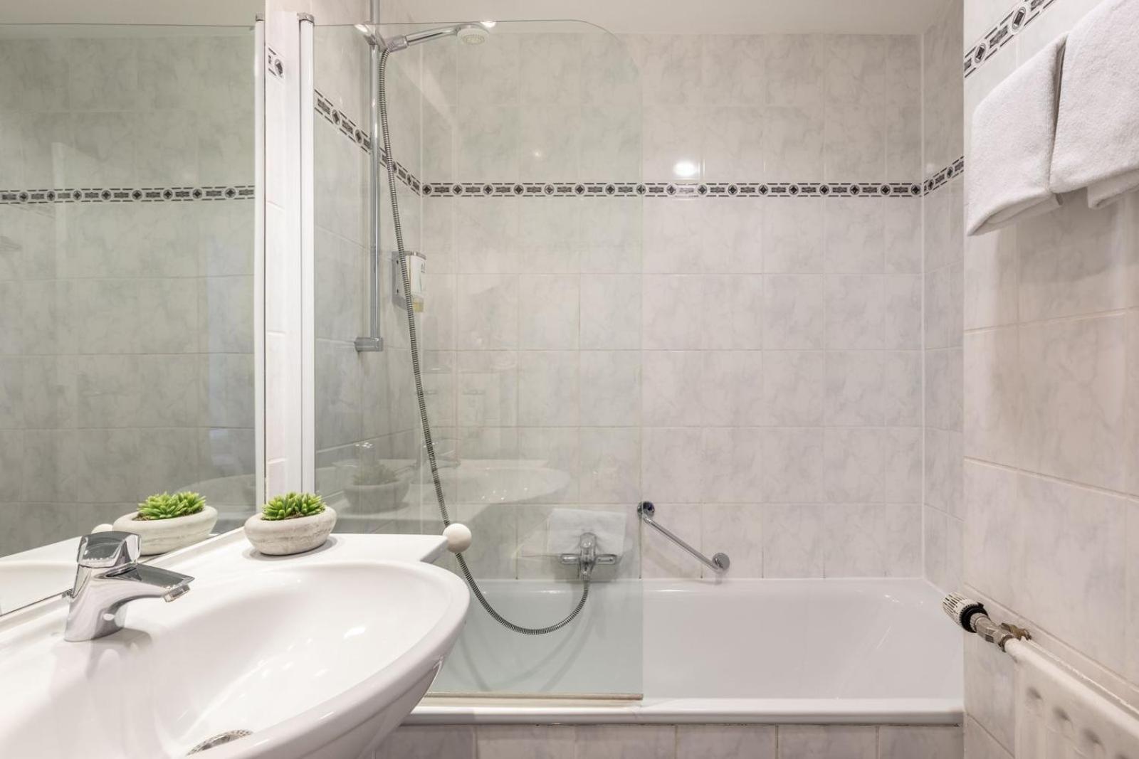 Hotel Continental Frankfurt - Property Image 3