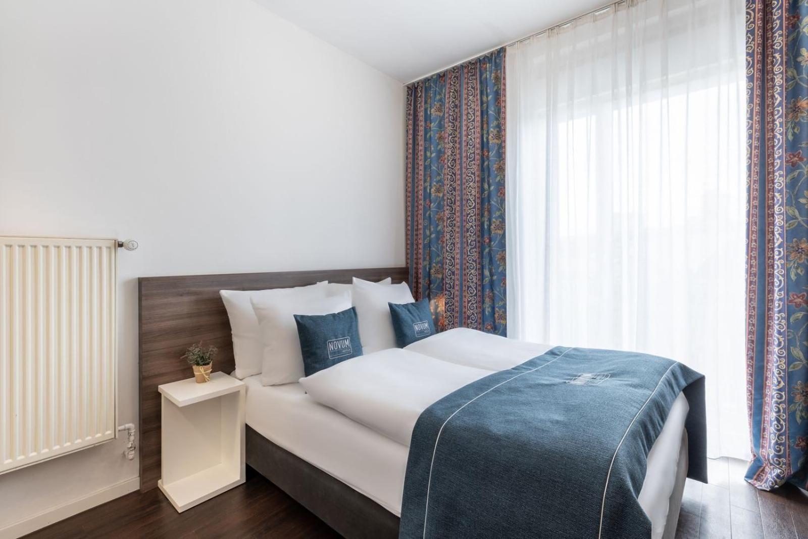 Hotel Continental Frankfurt - Property Image 1
