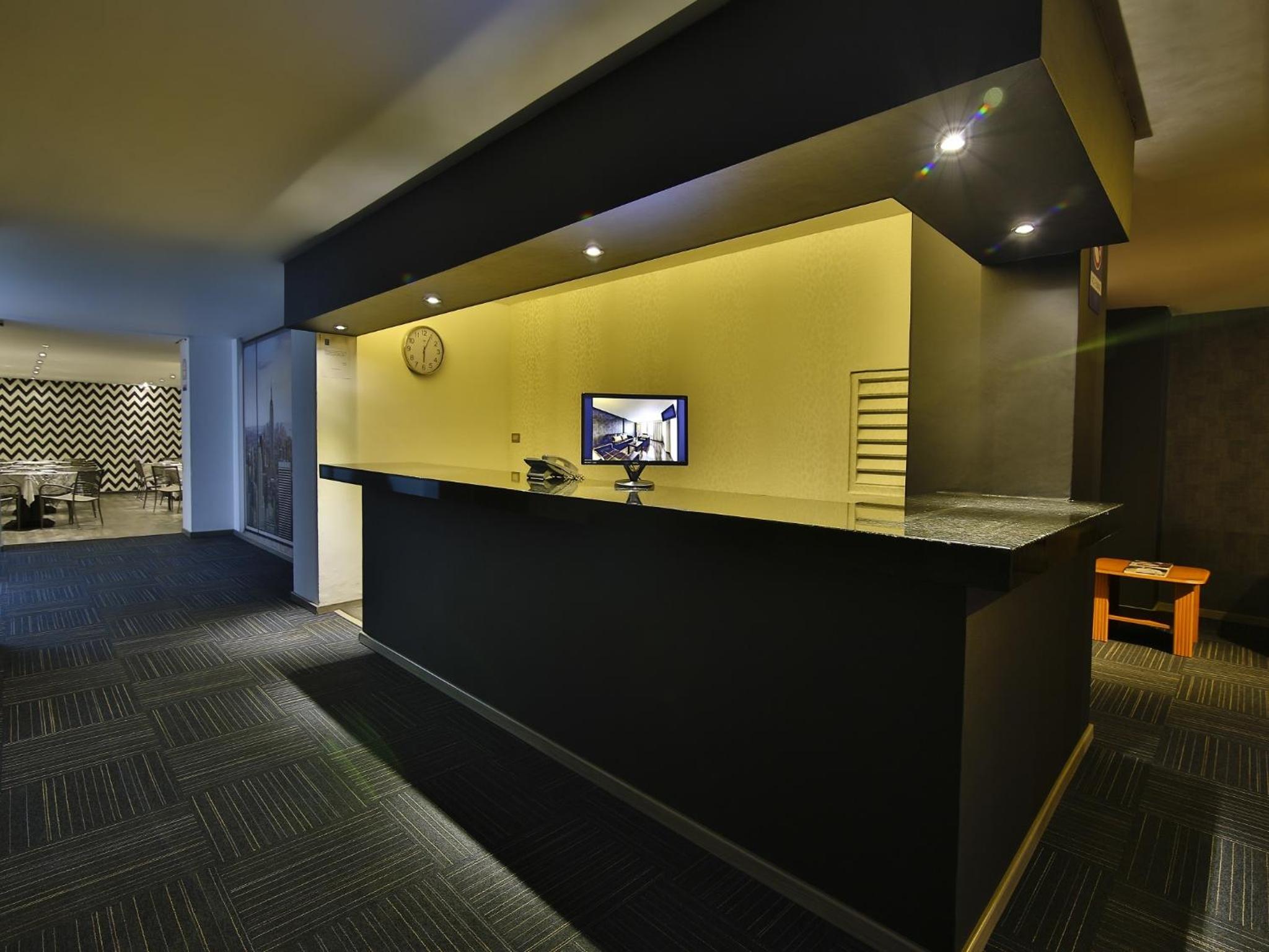 Suites Meson Del Cid