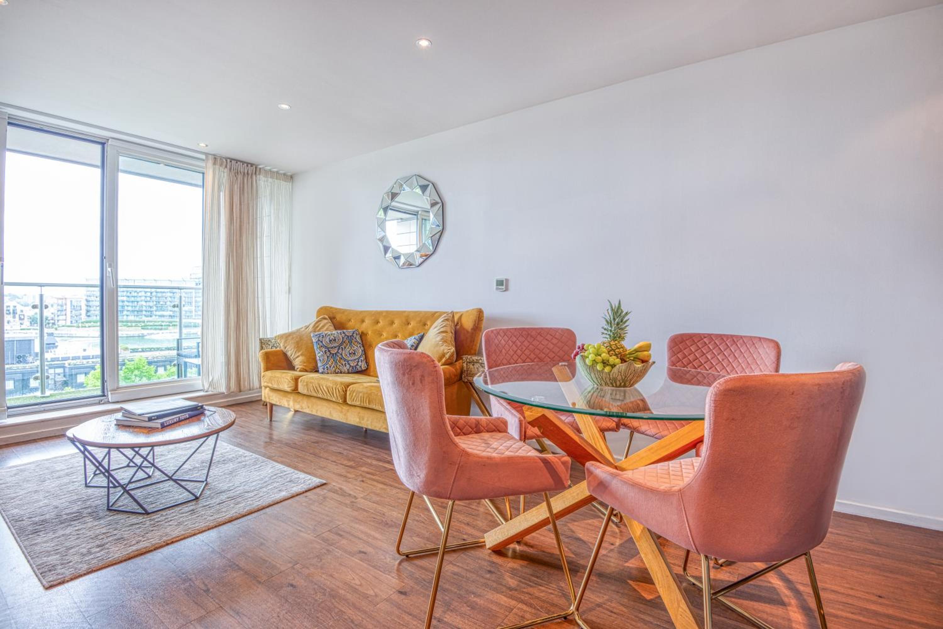 Austin David Apartments ExCeL
