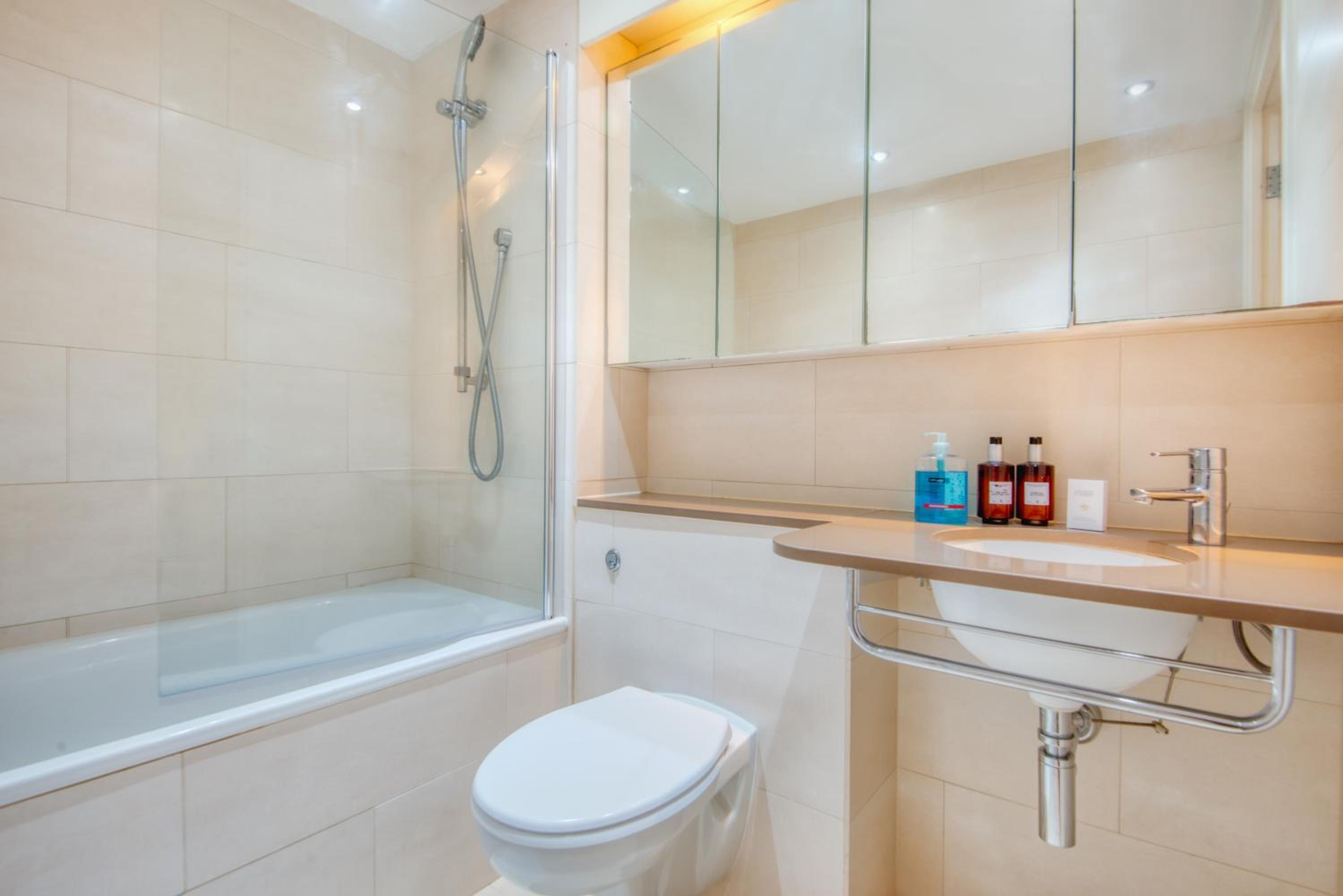 Austin David Apartments ExCeL