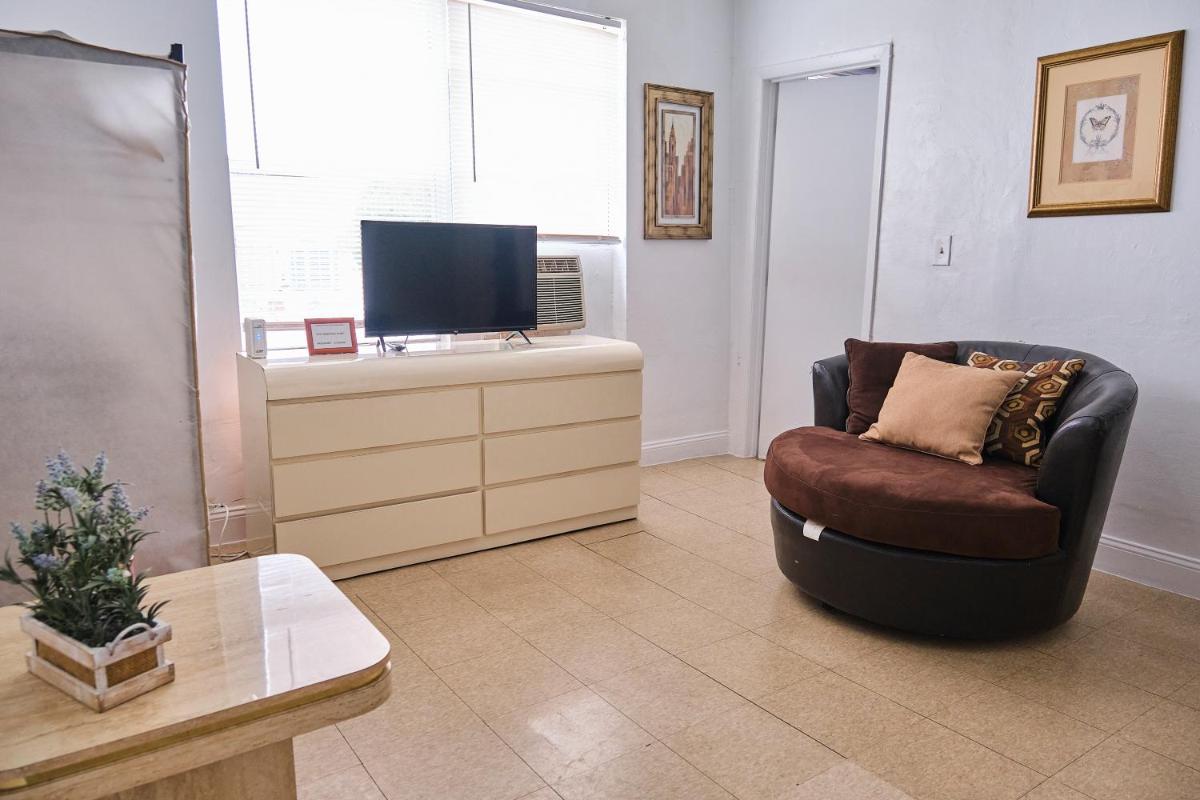Gallo Condo 33/downtown/8st