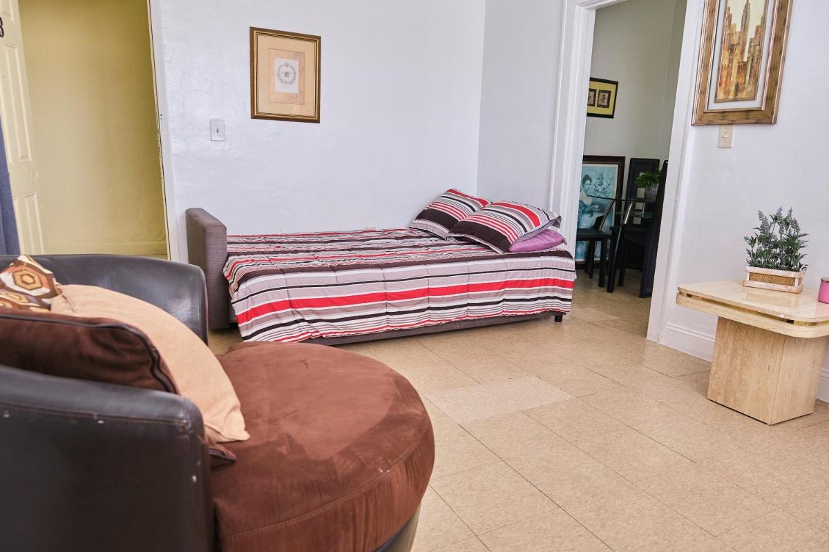 Gallo Condo 33/downtown/8st