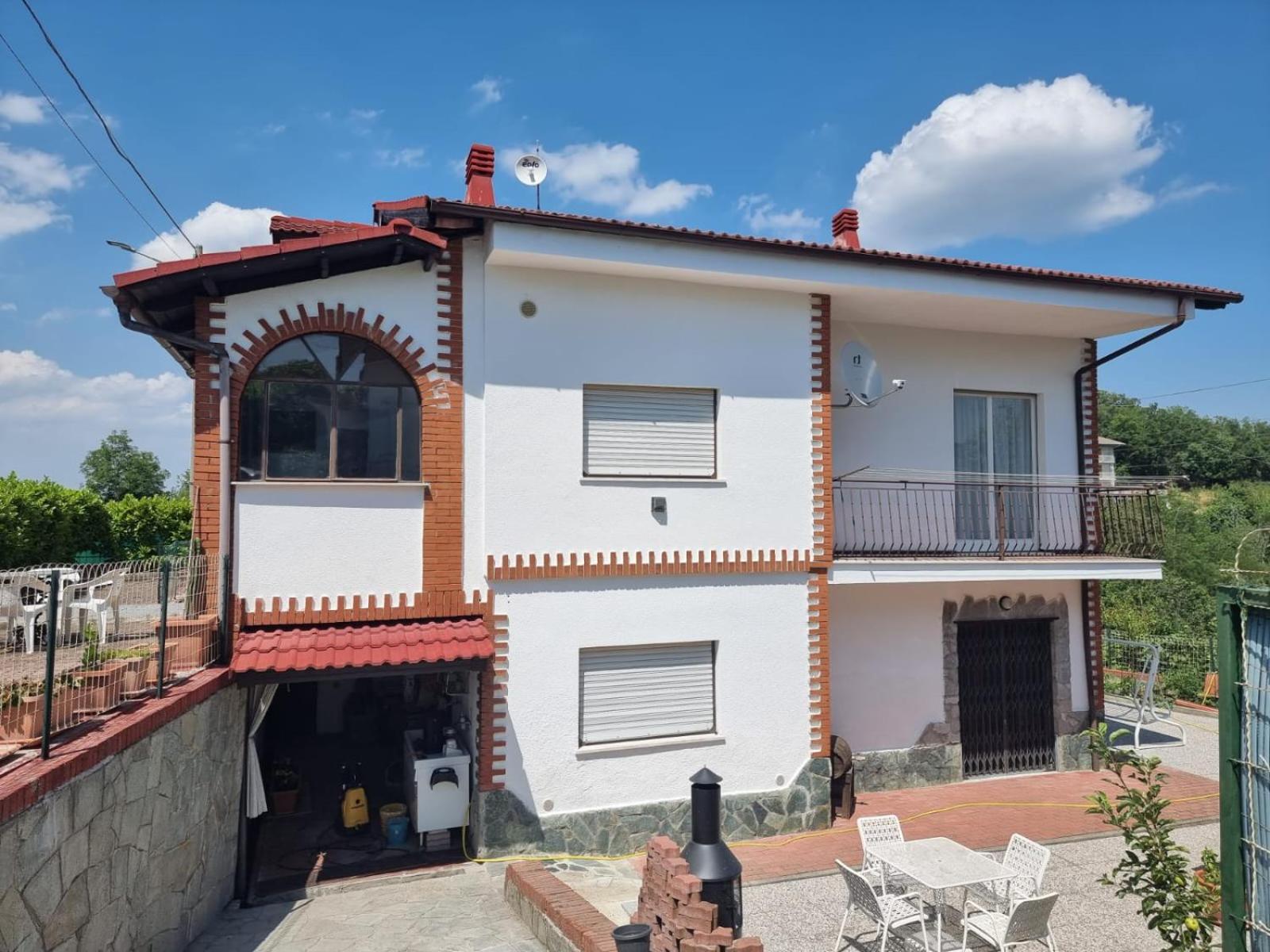 Villa mit Veranda in Ponzone für 6 Personen view 4