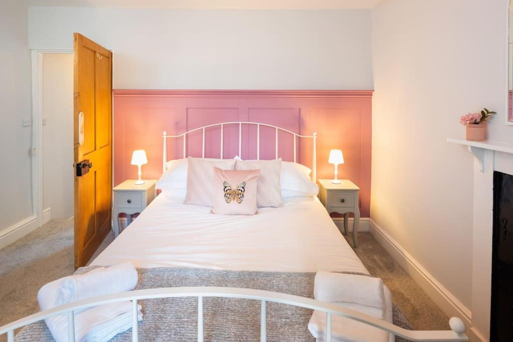 *Brand New* Olive Grove Cottage view 4