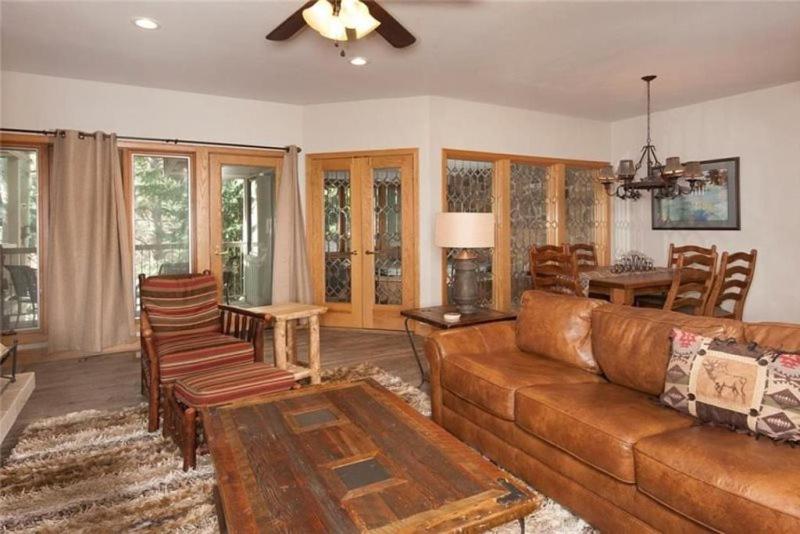 Ski In 2 Bedroom At Chateaux Dumont Keystone view 4