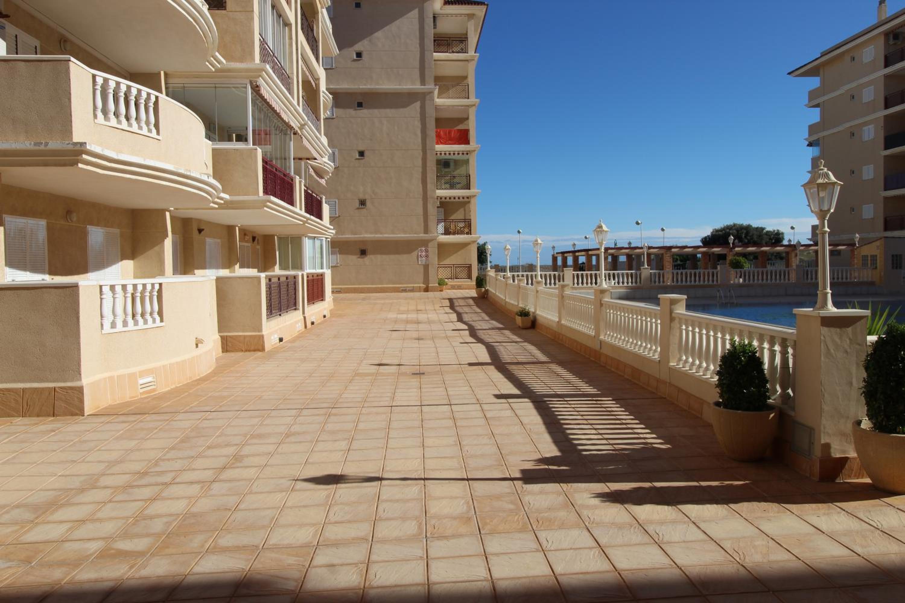 Elvira Home, apartamento en La Mata, Torrevieja AQ-120 view 4