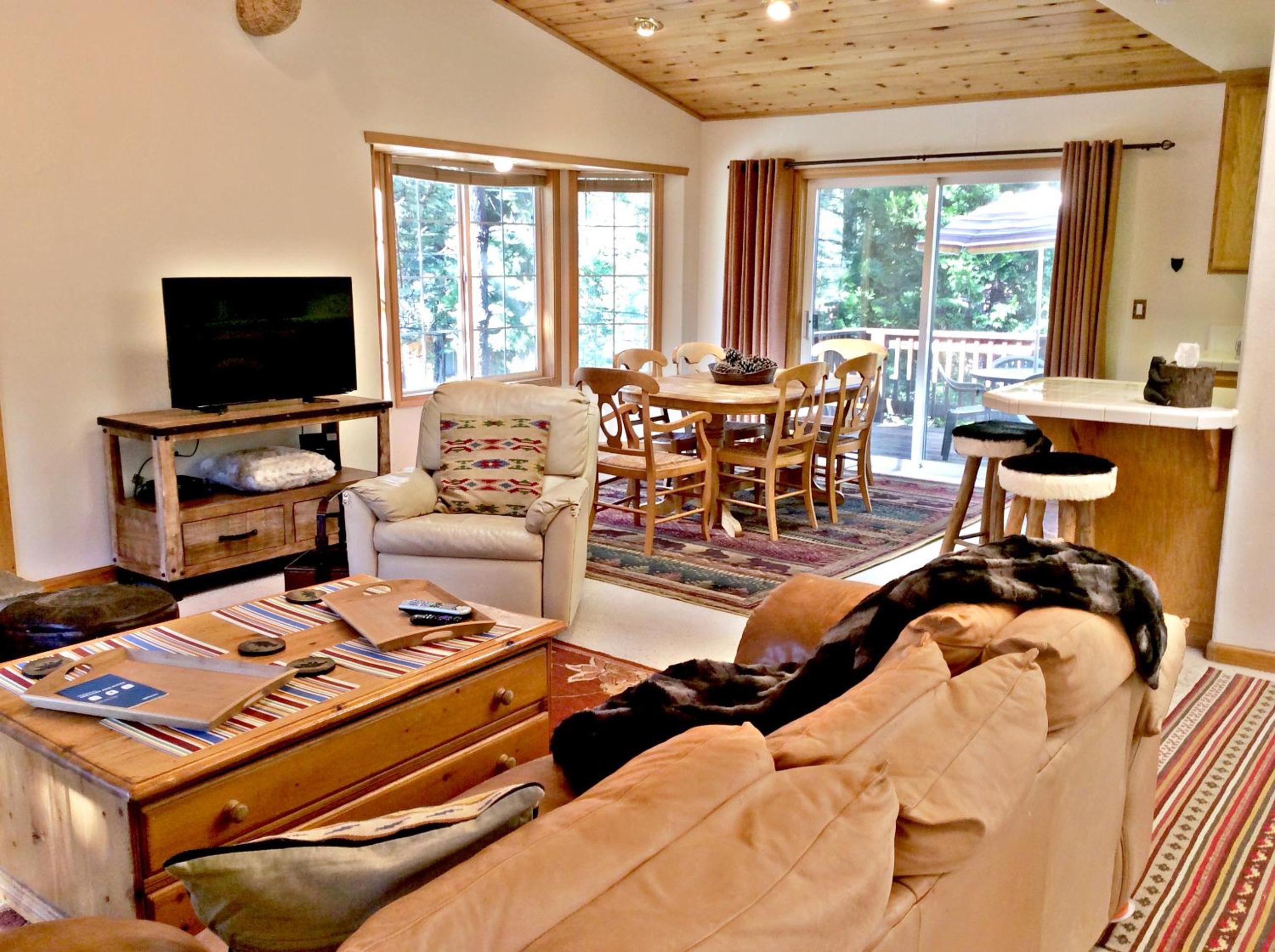 Kingswood Estate Cabin Retreat view 3