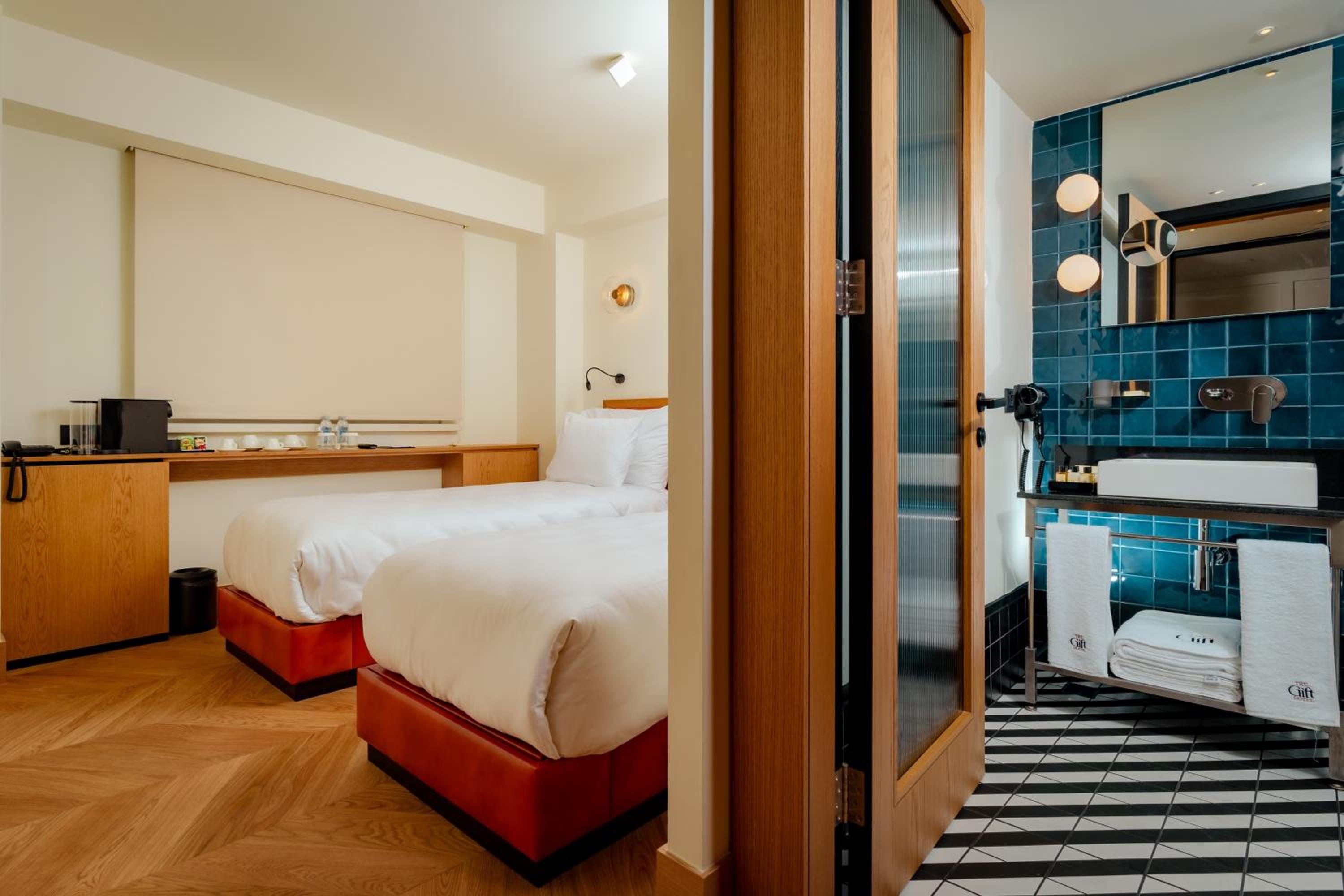 The Gift Otel - Image 11